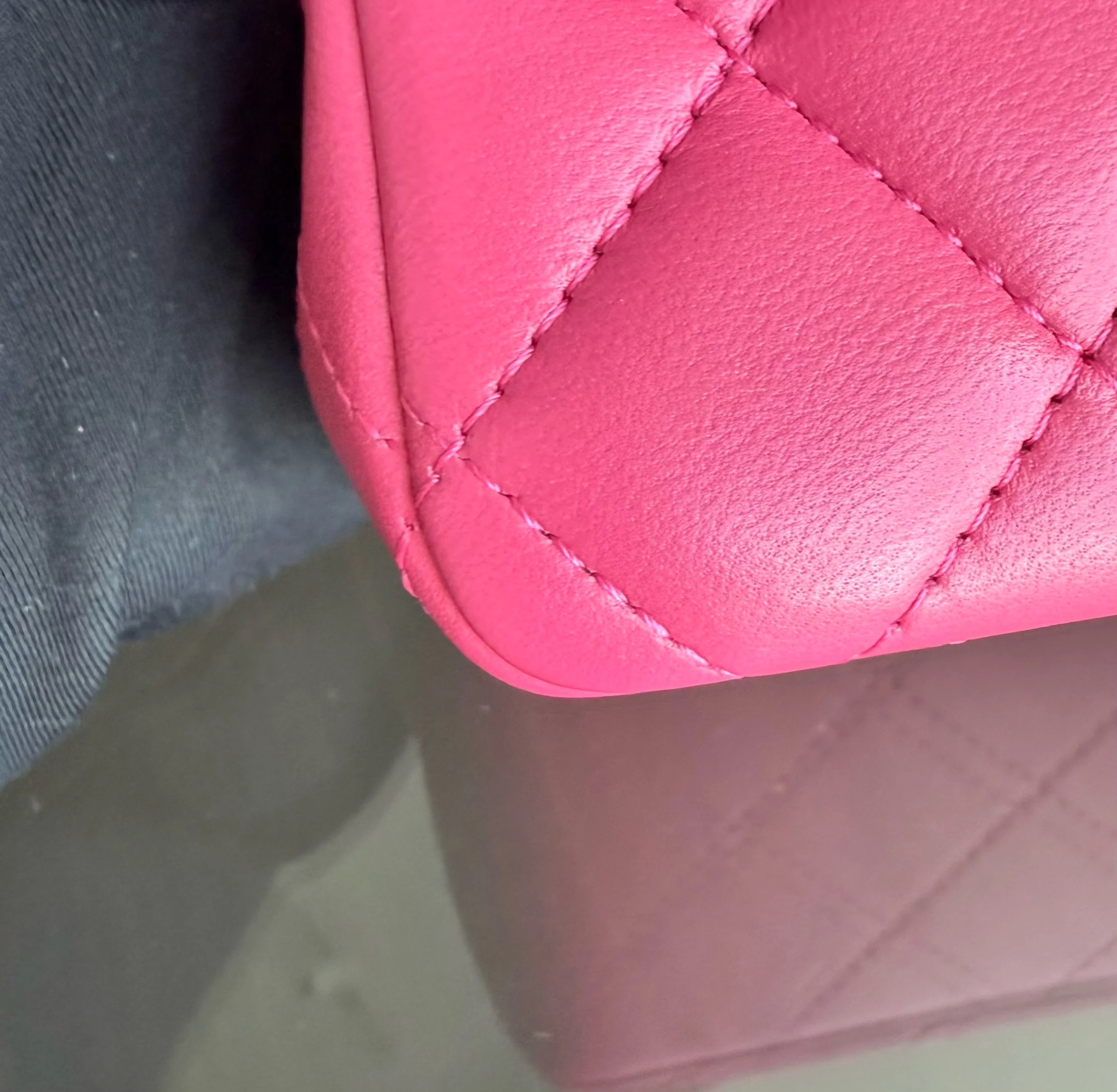 Chanel Classic Flap Mini Rectangle - 20CM Quilted Lambskin Pink Gold Hardware Series 19