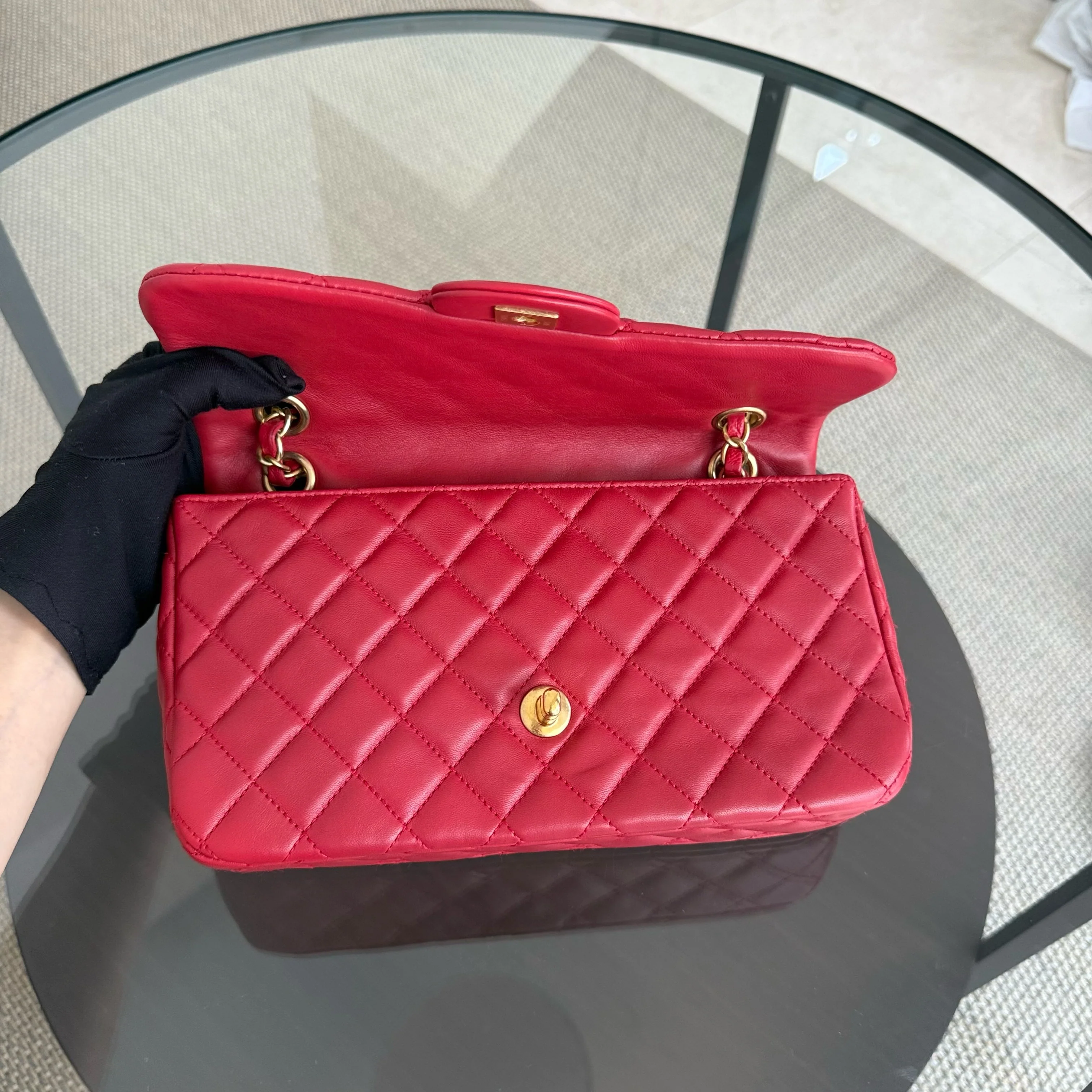 Chanel Classic Flap Medium - Special Valentine Edition 25CM Quilted Lambskin Red Gold Hardware Series 14