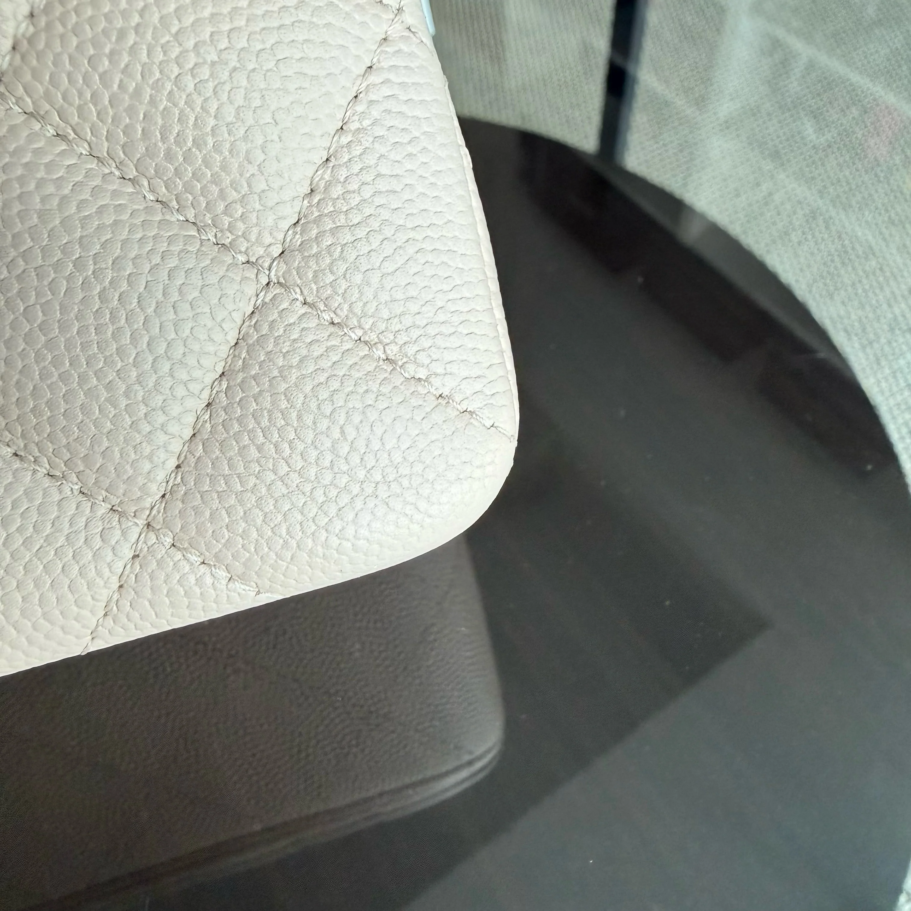 Chanel Classic Flap Small - Caviar 23CM Quilted Light Beige Gold Hardware Microchip