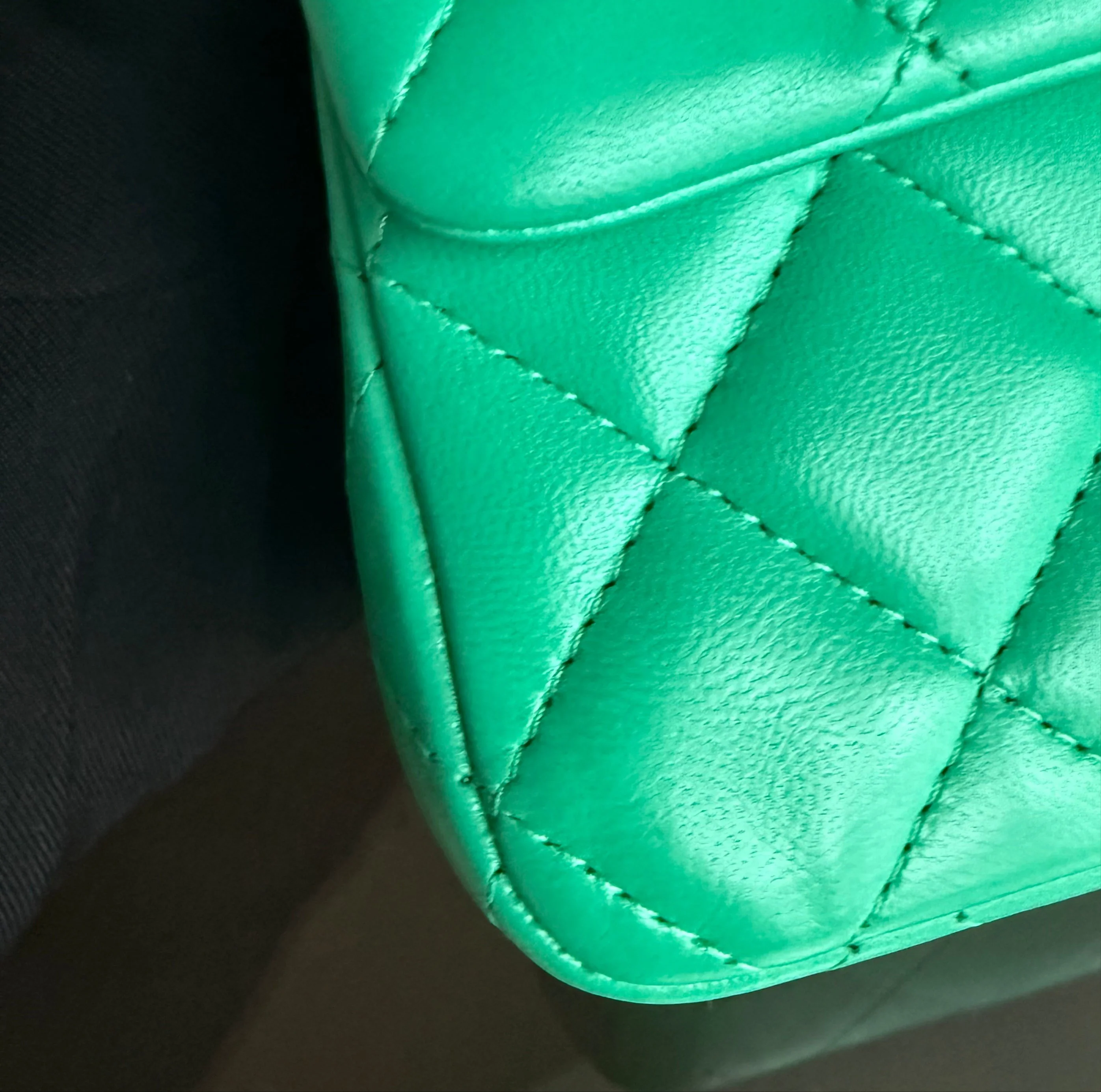 Chanel Classic Flap Mini - 20CM Quilted Lambskin Green Gold Hardware Series 18