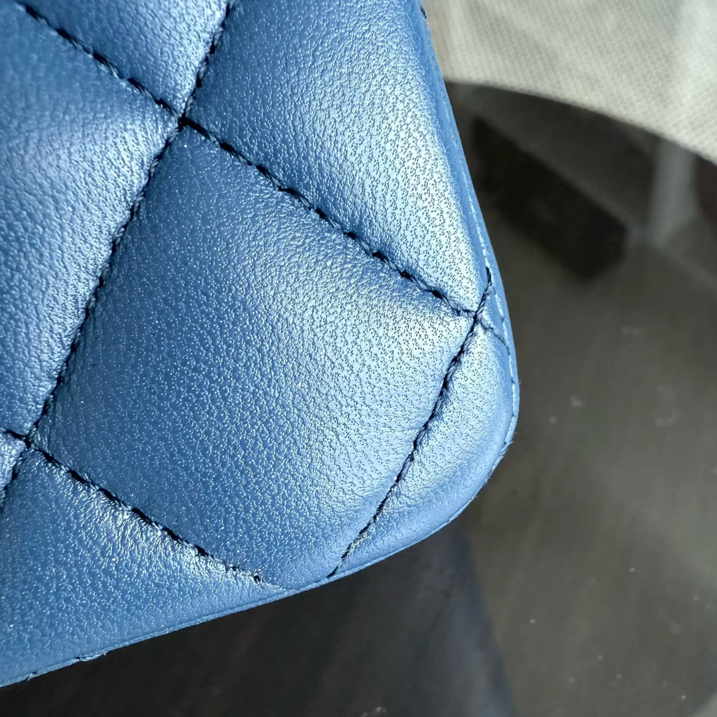 Chanel Classic Flap Small - Lambskin 23CM Dark Blue Gold Hardware Series 25