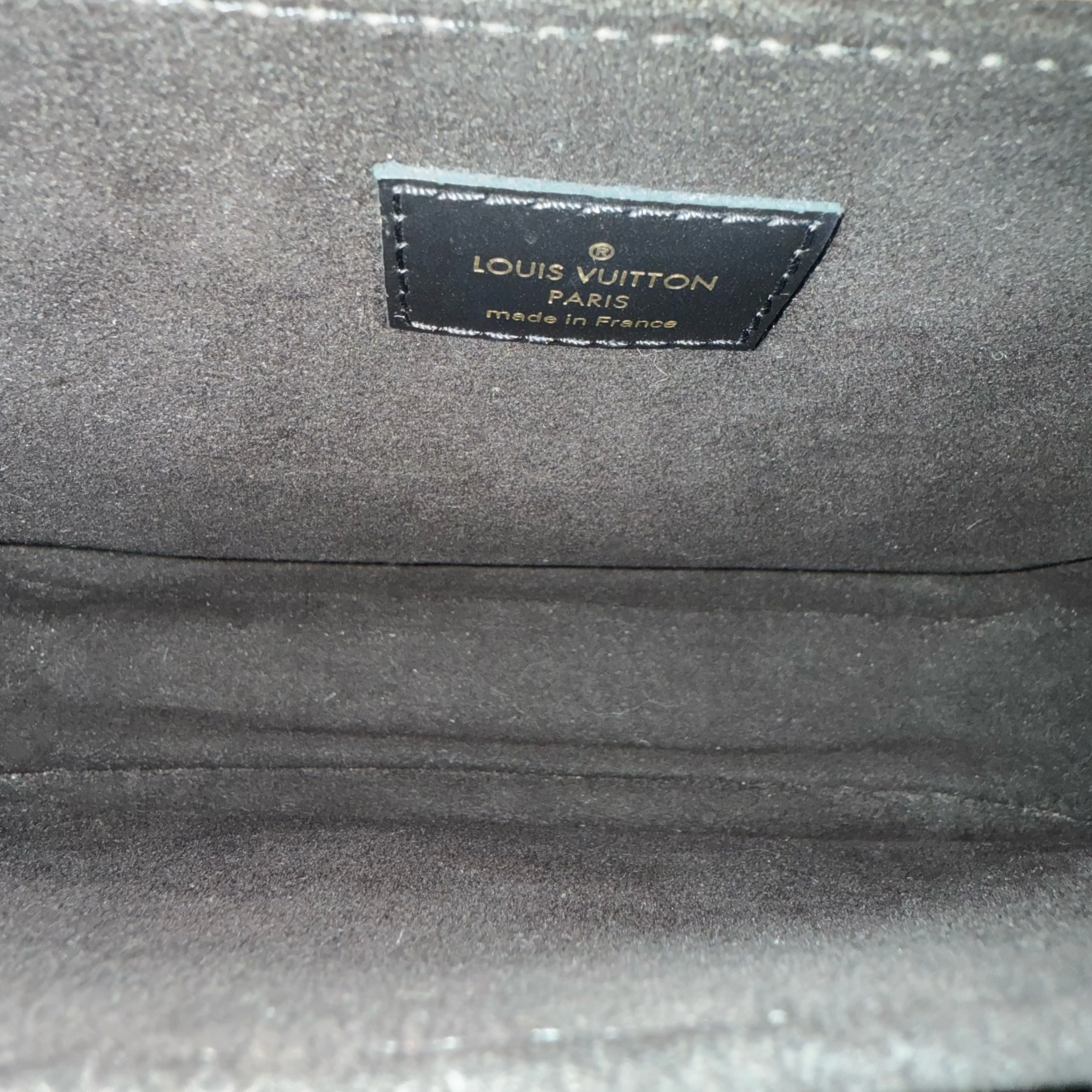 Louis Vuitton Pochette Metis - Reverse Monogram Canvas Gold Hardware