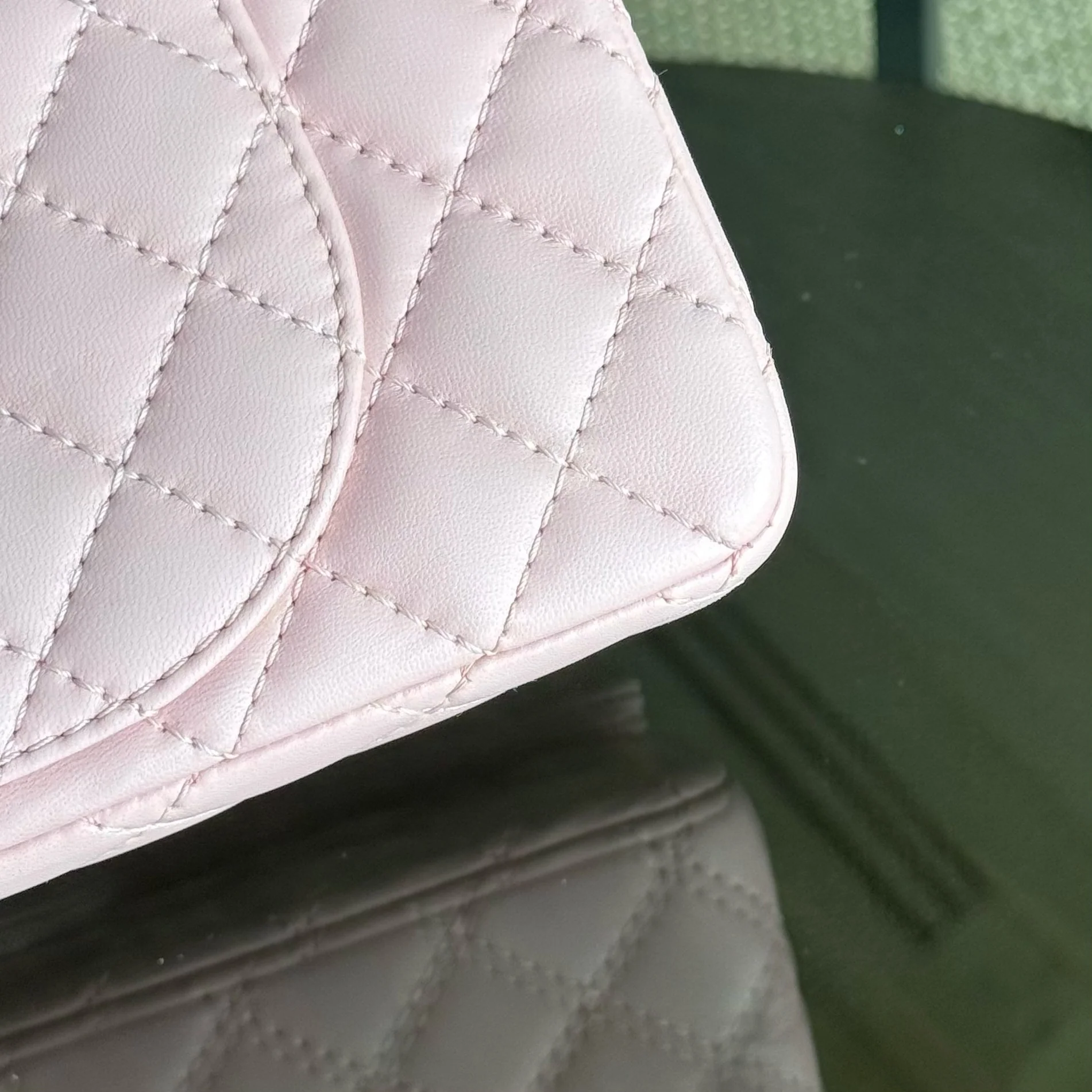 Chanel 2.55 Reissue 225 - 24CM Quilted Lambskin Sakura Light Pink Black Hardware Series 13