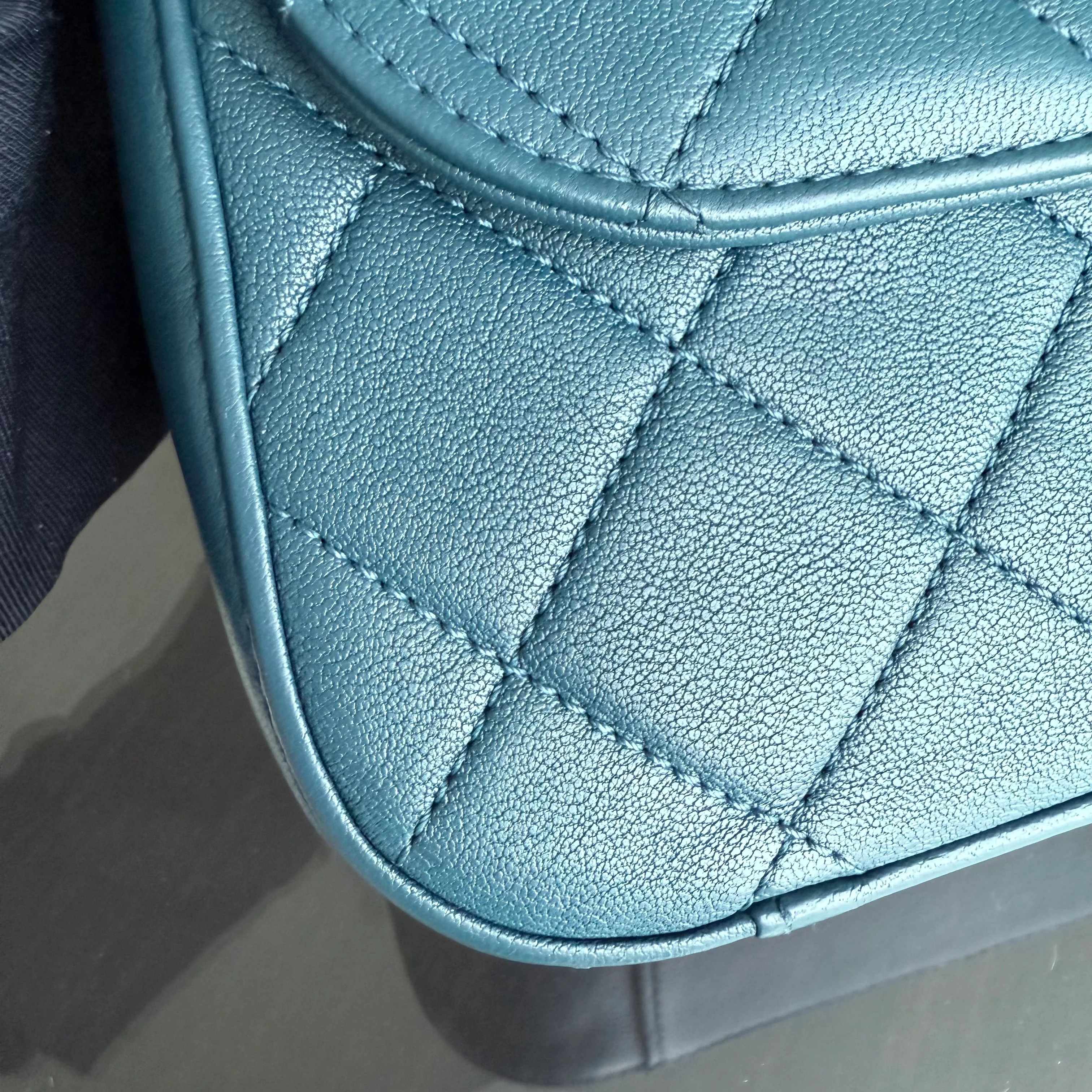 Chanel 19 Bag Flap - C19 With Top Handle Quilted Lambskin Navy Blue Gold Hardware Series 28