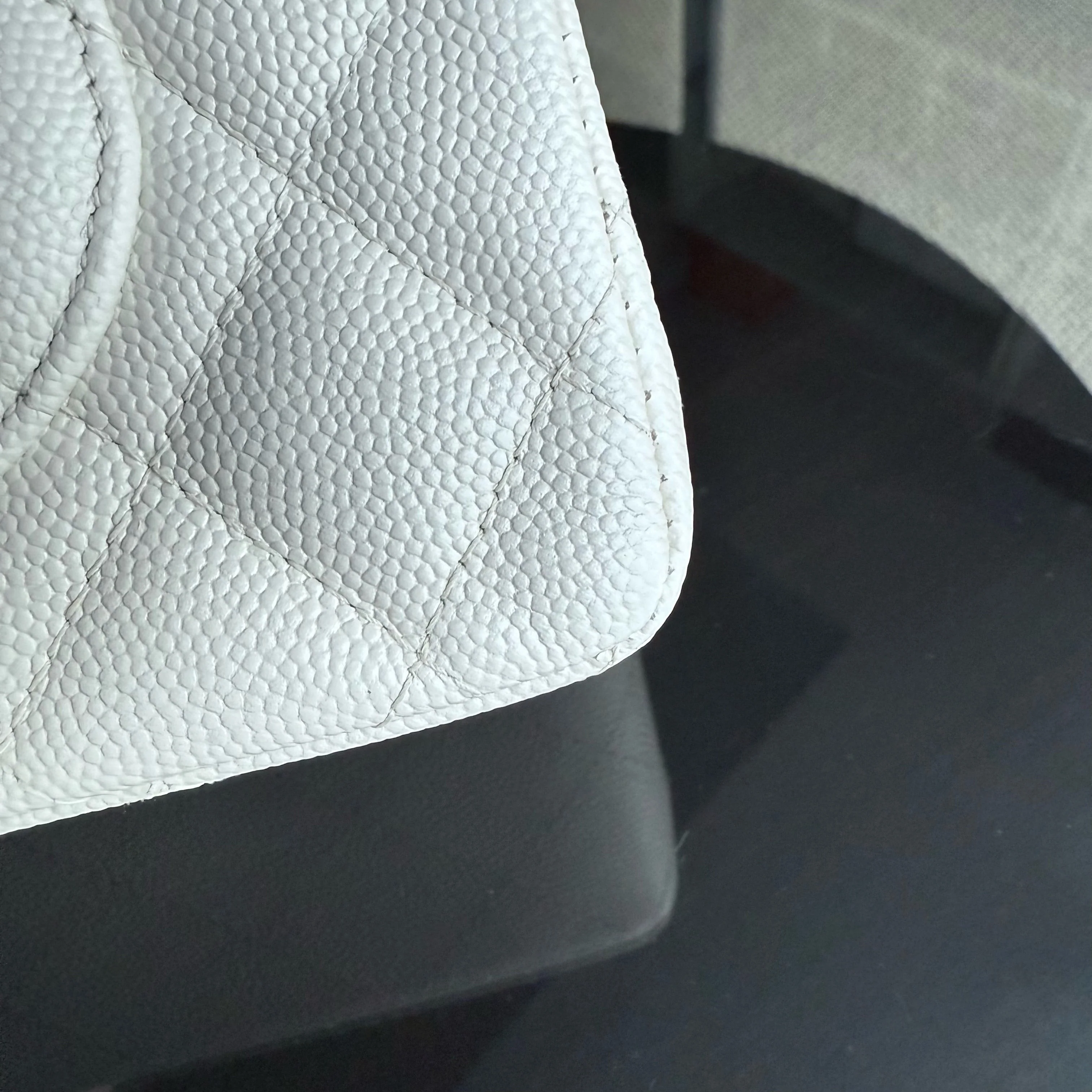 Chanel Classic Flap Small - Caviar 23CM Quilted White Light Gold Hardware Microchipped