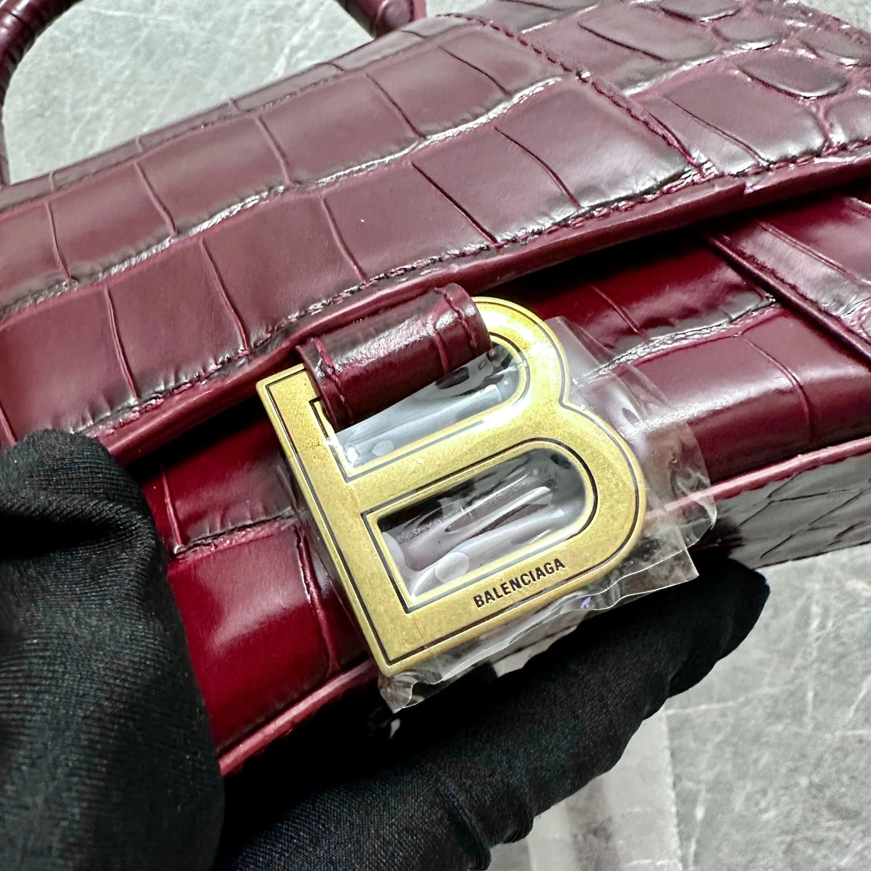 *Brand New* Balenciaga Hourglass XS Embossed Top-hand Crossbody Bag Burgundy - Best Luxury Designers