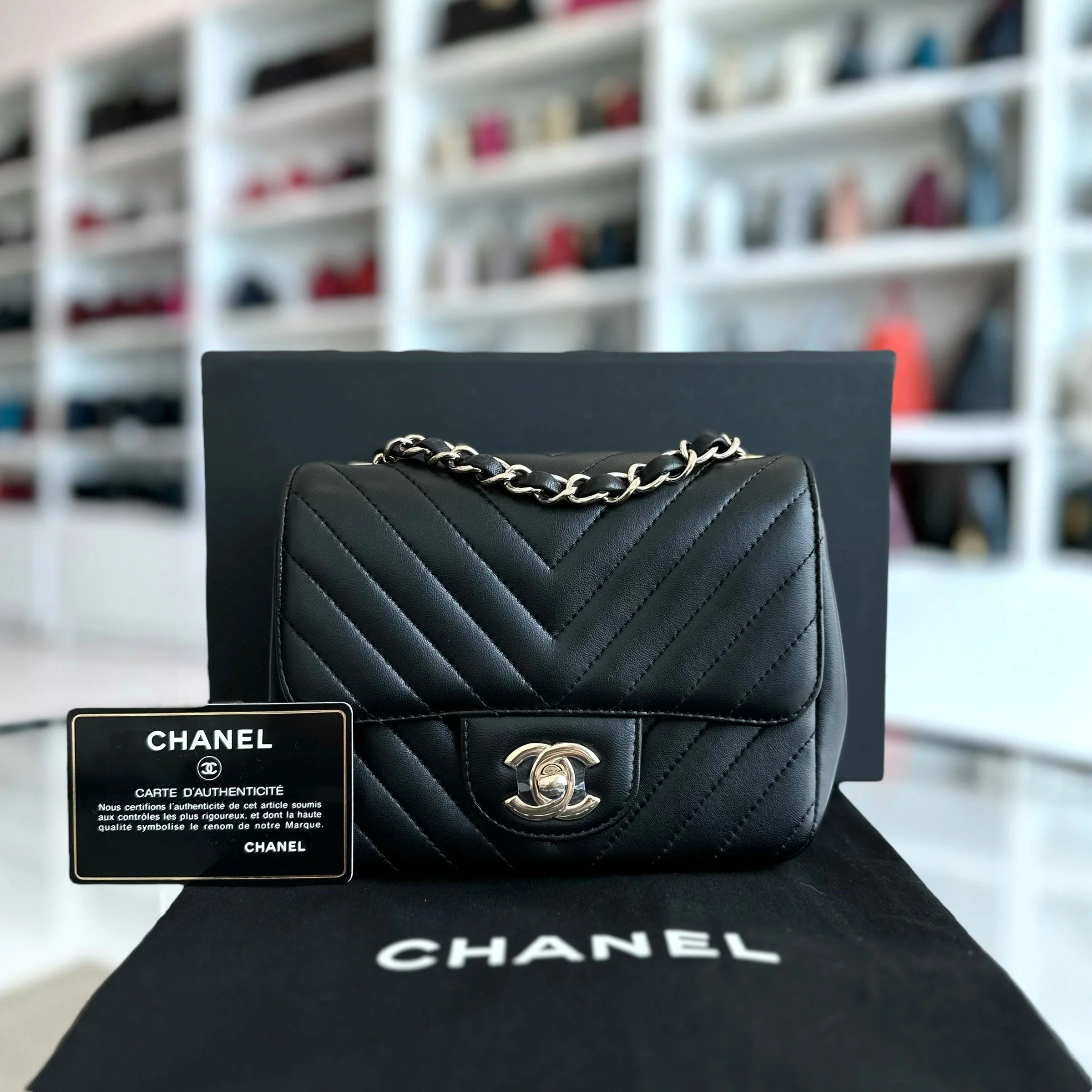 *Brand New* Chanel Mini Square Classic Flap Chevron Lambskin Black GHW No 24 - Best Luxury Designers
