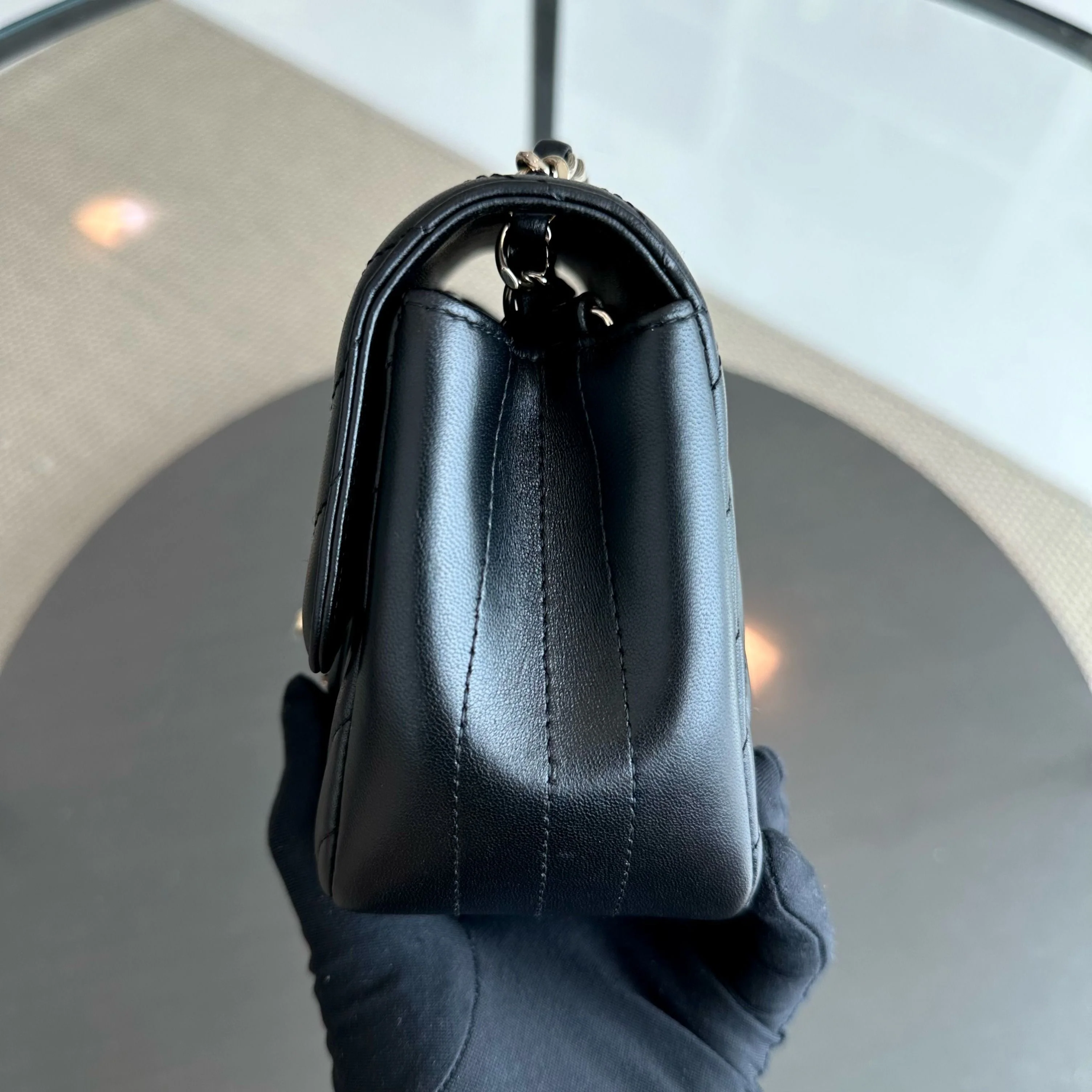 *Brand New* Chanel Mini Square Classic Flap Chevron Lambskin Black GHW No 24 - Best Luxury Designers