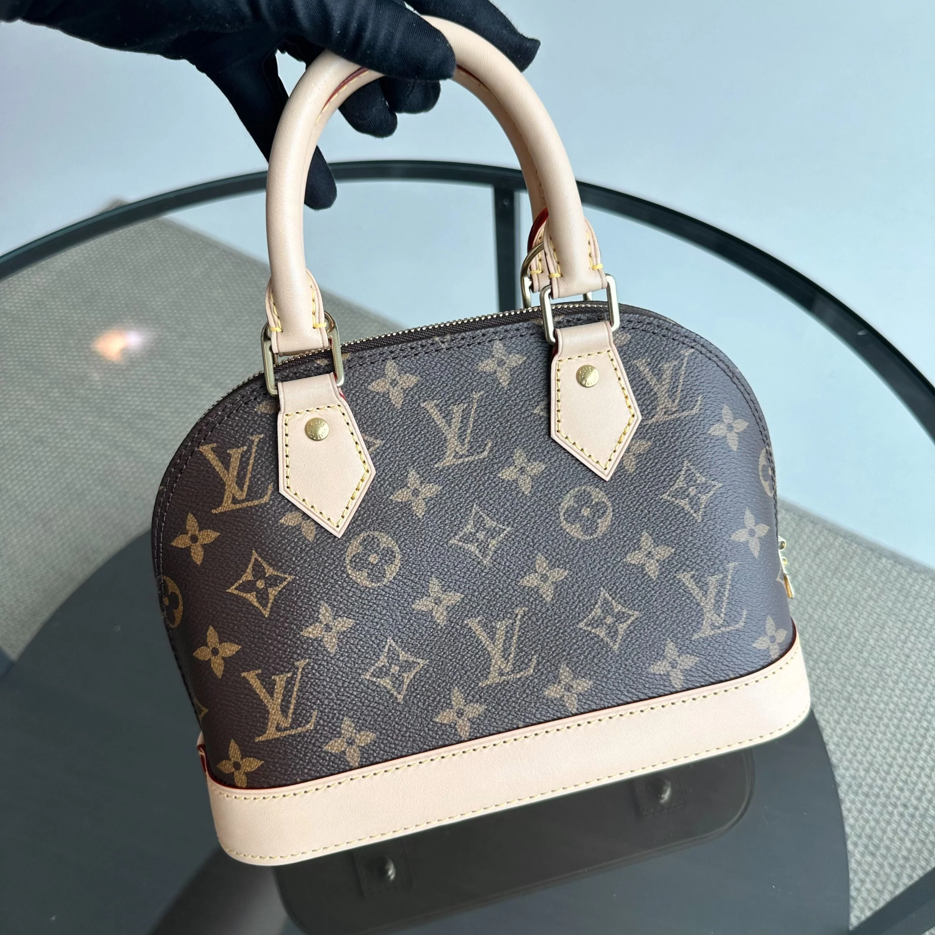 *Brand New Full Set* Louis Vuitton LV Alma BB Monogram Cross Body Leather Bag - Best Luxury Designers