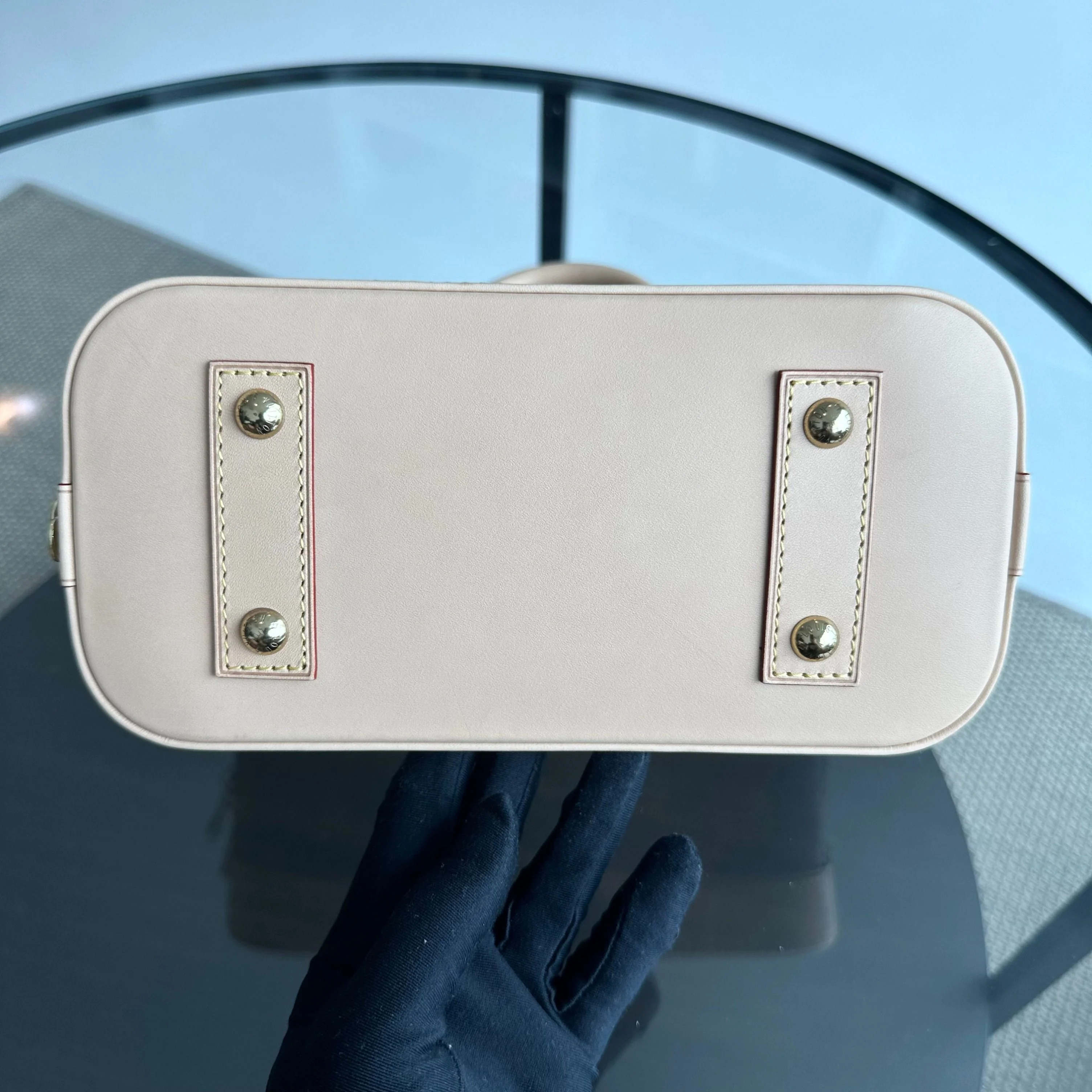 *Brand New Full Set* Louis Vuitton LV Alma BB Monogram Cross Body Leather Bag - Best Luxury Designers