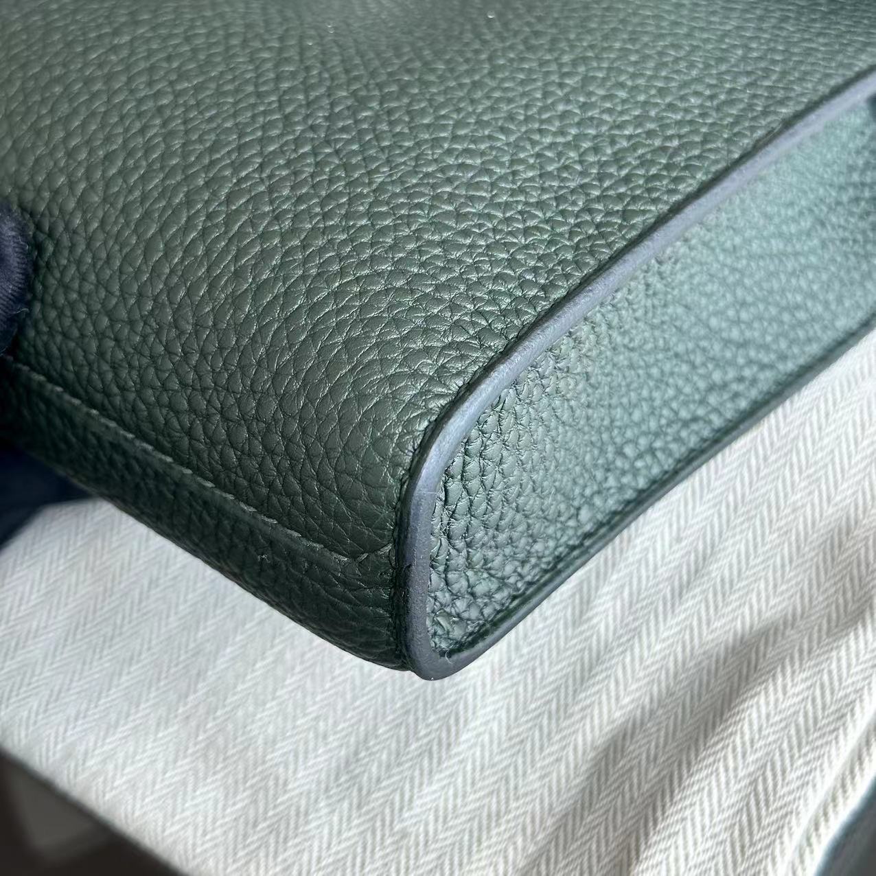 *Brand New Full Set, Receipt* Hermes Sac A Depeches 21 Veau Togo SHW - Best Luxury Designers