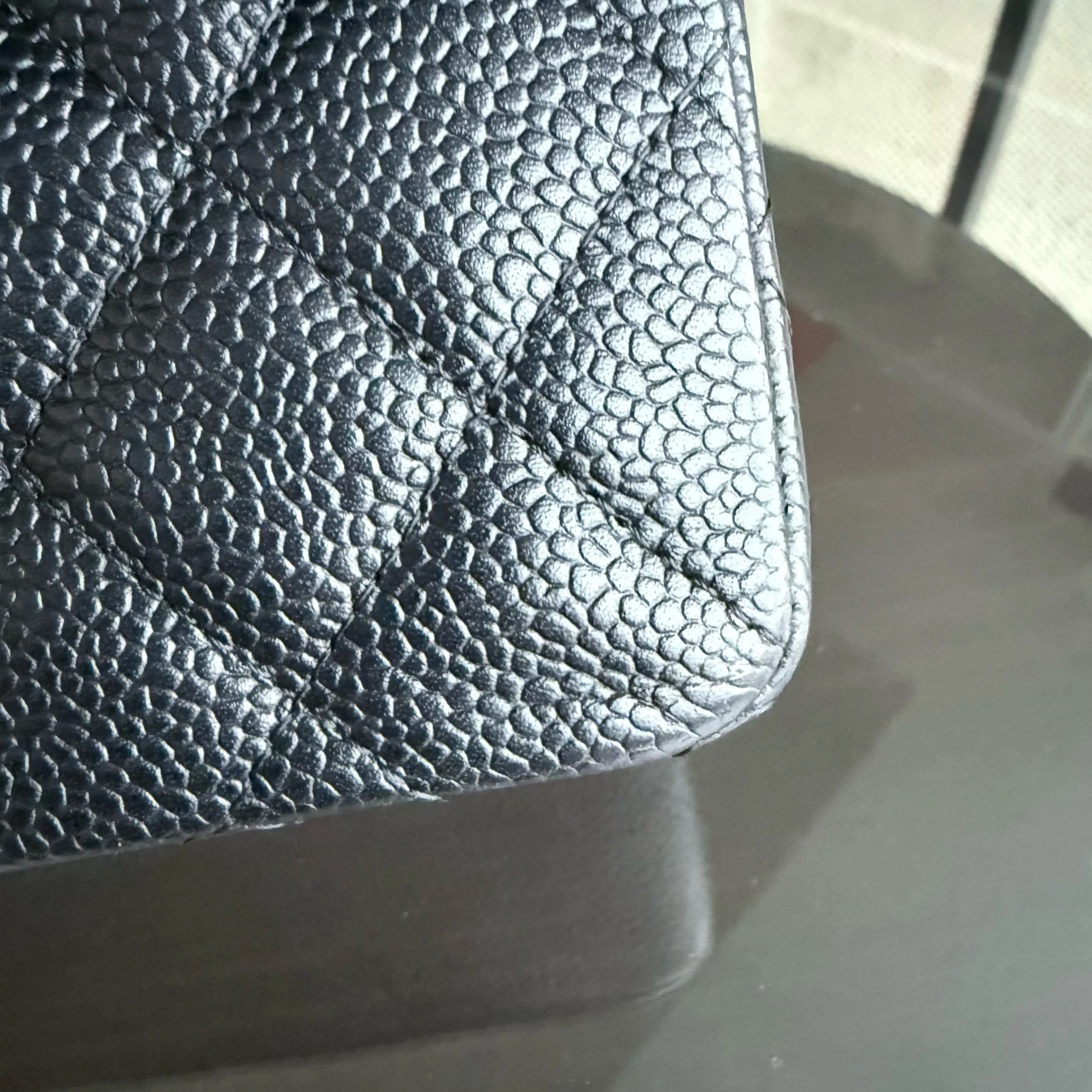 Chanel Classic Flap Small - Caviar 23CM Quilted Grained Calfskin Black Silver Hardware Series 12