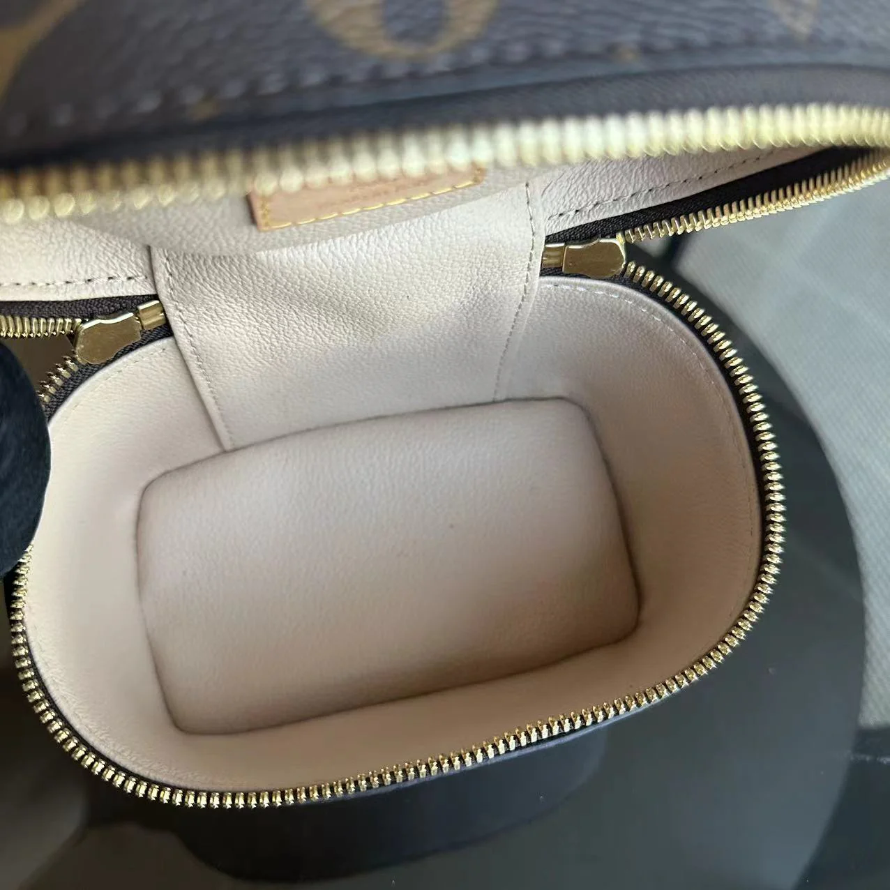 Louis Vuitton LV Nano Nice - Monogram Vanity Case Louis Vuitton