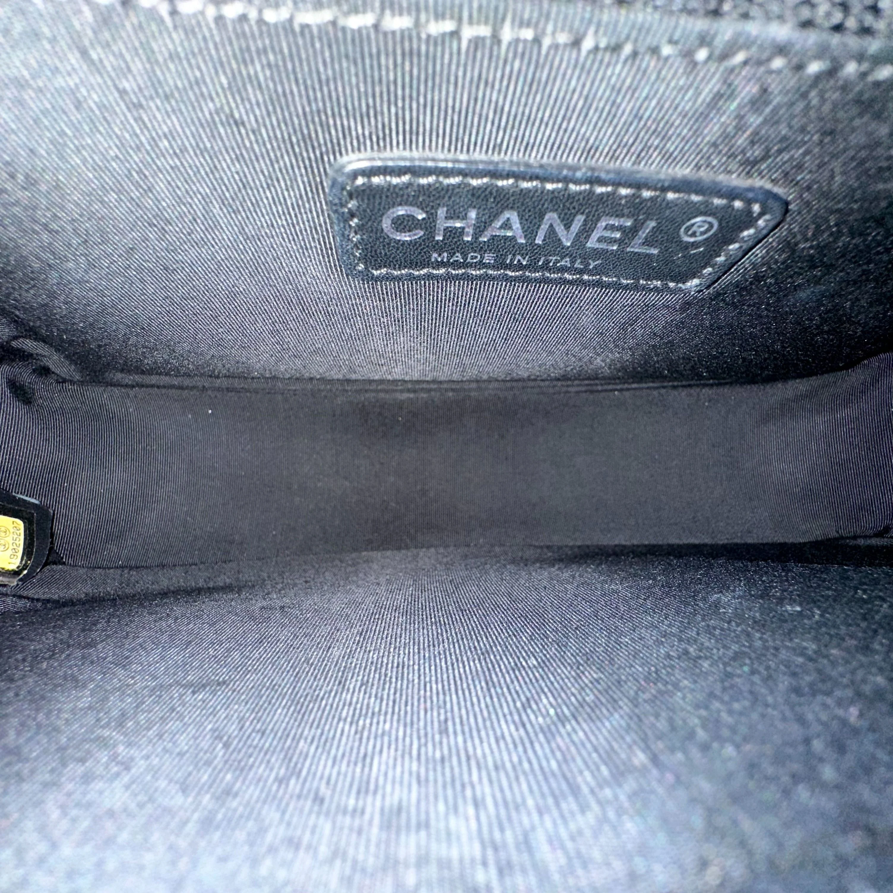 *Calfskin* Chanel Boy New Medium Smooth Calfskin 28CM Leboy Black RSHW No 19 - Best Luxury Designers