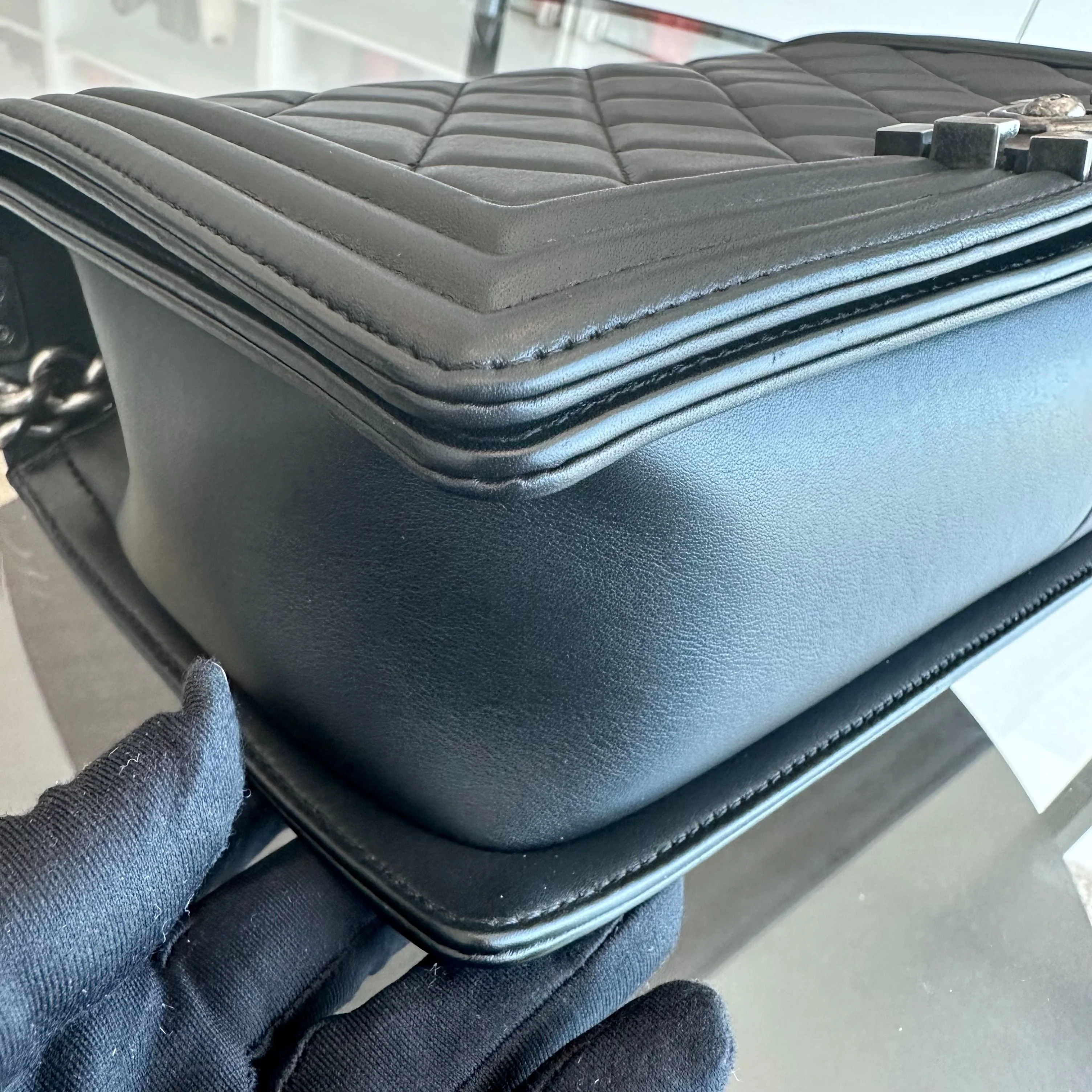 *Calfskin* Chanel Boy New Medium Smooth Calfskin 28CM Leboy Black RSHW No 19 - Best Luxury Designers