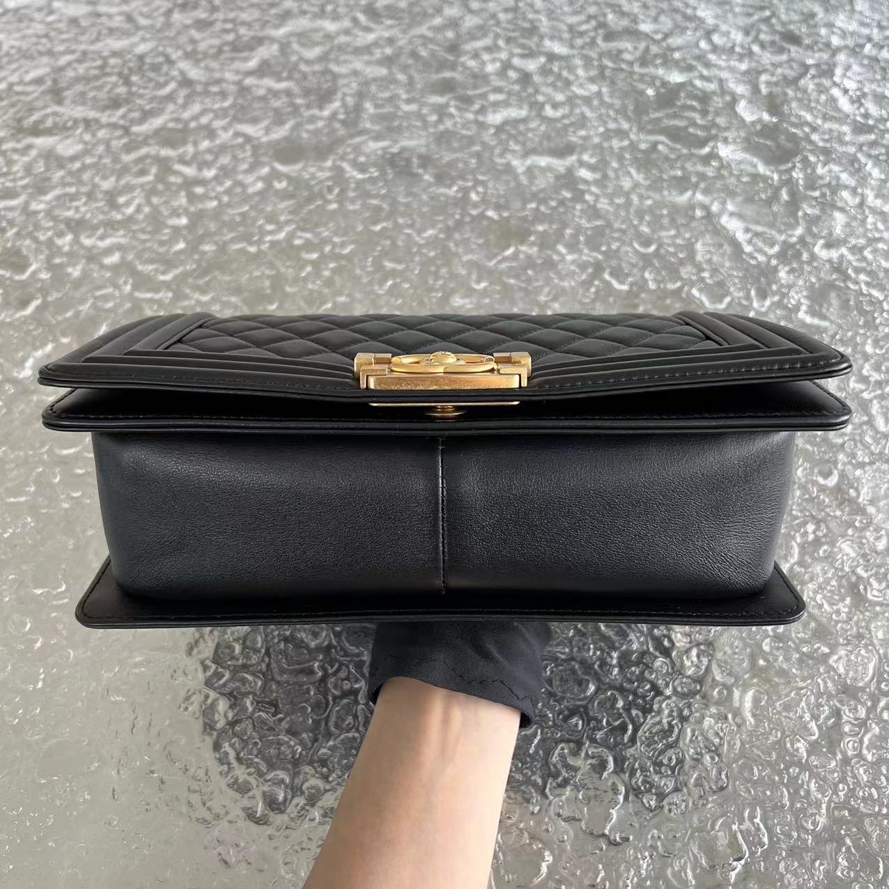 *Calfskin* Chanel Boy Old Medium 25CM Quilted Calfskin Black Leboy Golden Hardware Series 20 - Best Luxury Designers