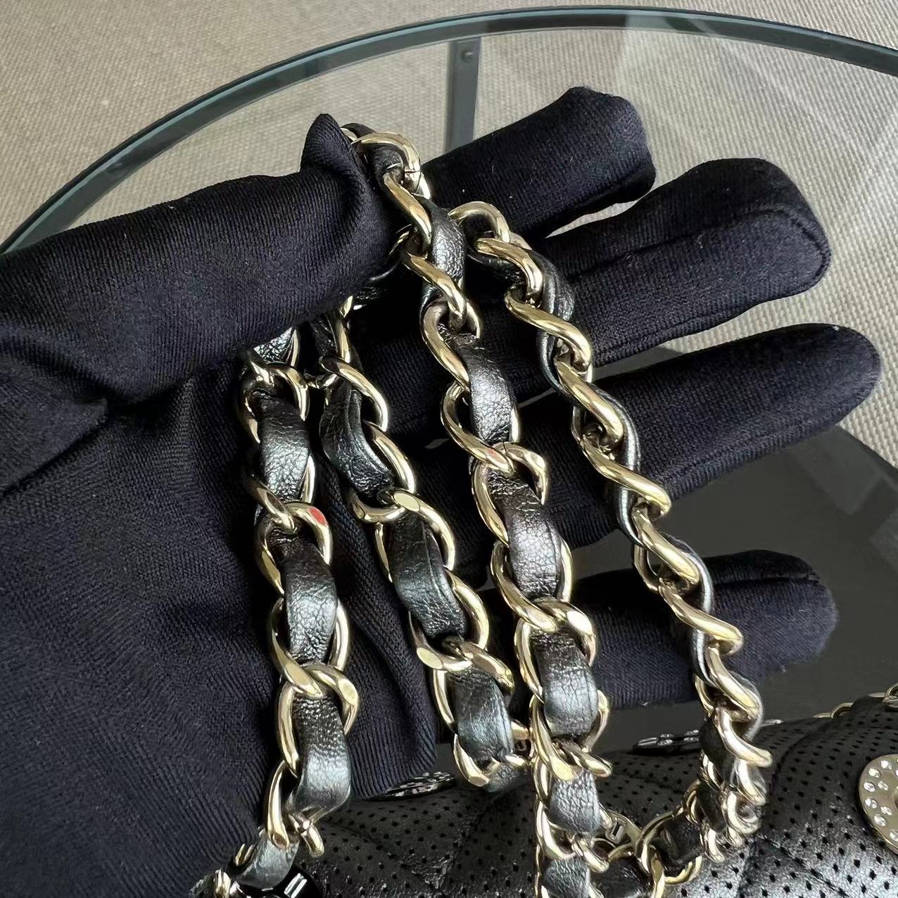 Chanel 2015 Cruise Paris-Dubai Seasonal Flap Perforated Metallic Grey Golden Hardware Series 20 - Best Luxury Designers