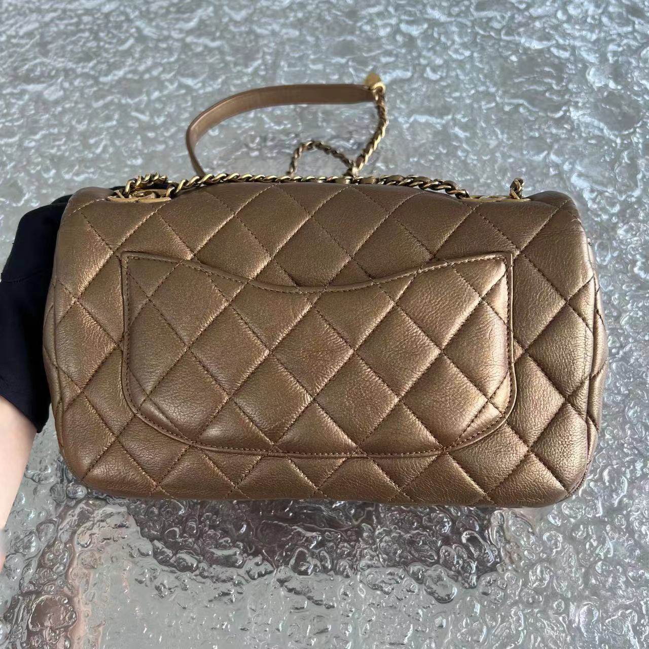 Chanel Classic Flap Seasonal Flap Medium 25CM Quilted Calfskin Bronze Golden Hardware Series 21 - Best Luxury Designers
