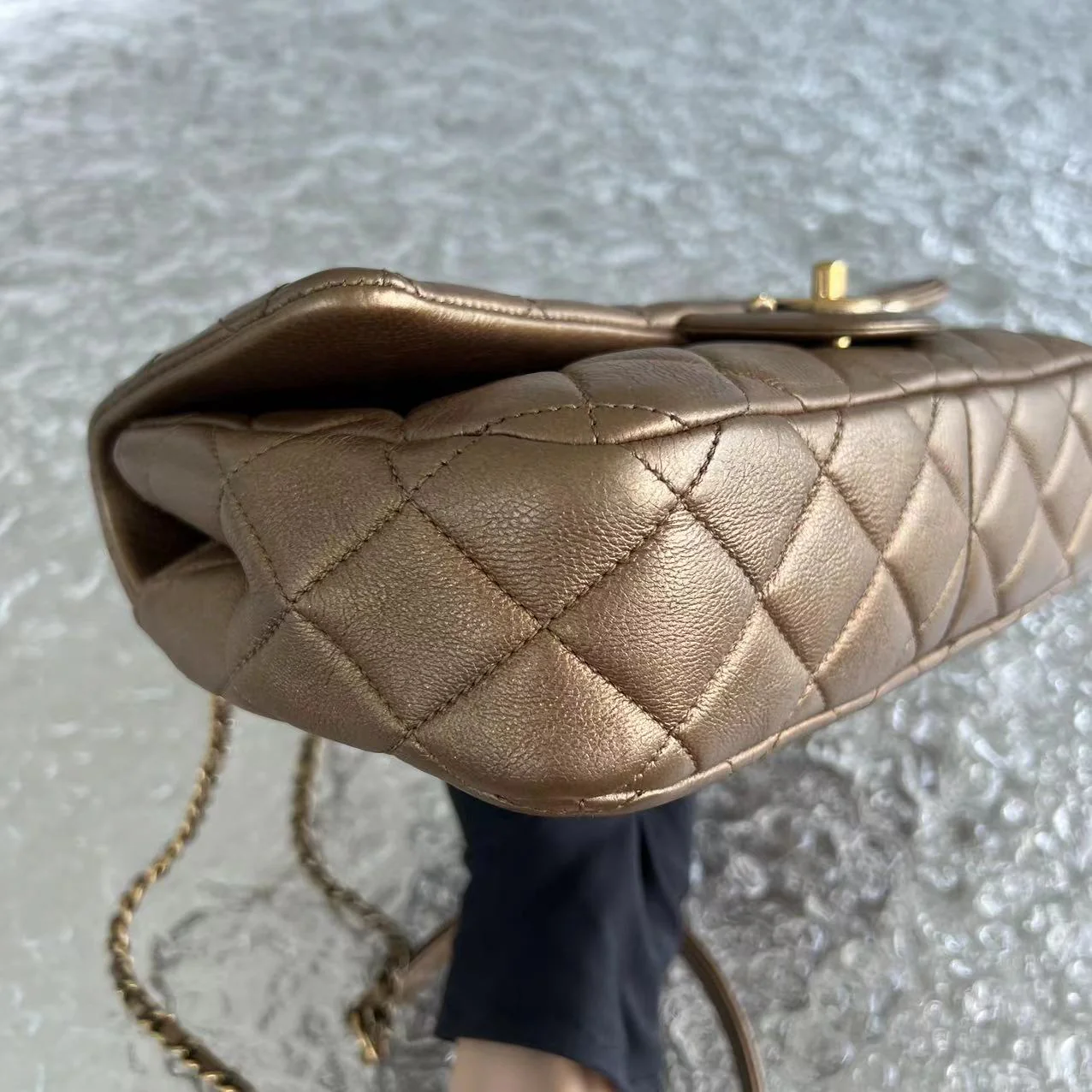 Chanel Classic Flap Seasonal Flap Medium 25CM Quilted Calfskin Bronze Golden Hardware Series 21 - Best Luxury Designers