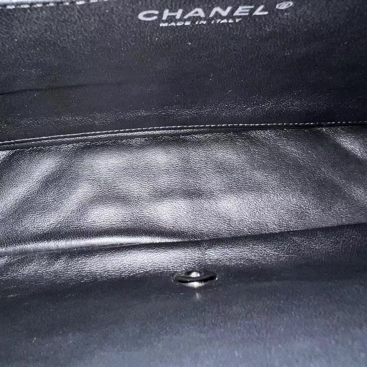 Chanel Classic Twist Timeless Jumbo Patent With Lambskin Black No 18 - Best Luxury Designers