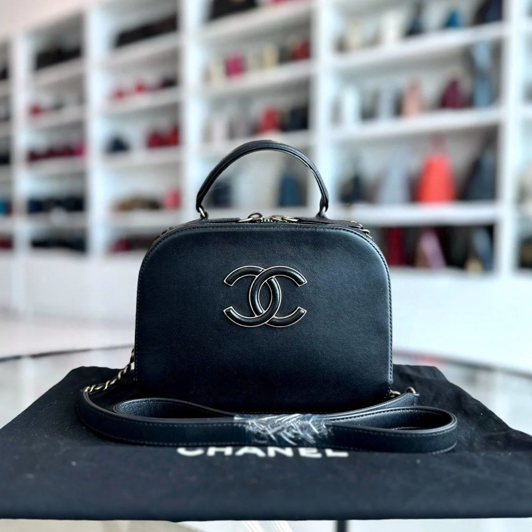 Chanel Coco Curve Vanity Case Calfskin Black GHW No 23 - Best Luxury Designers