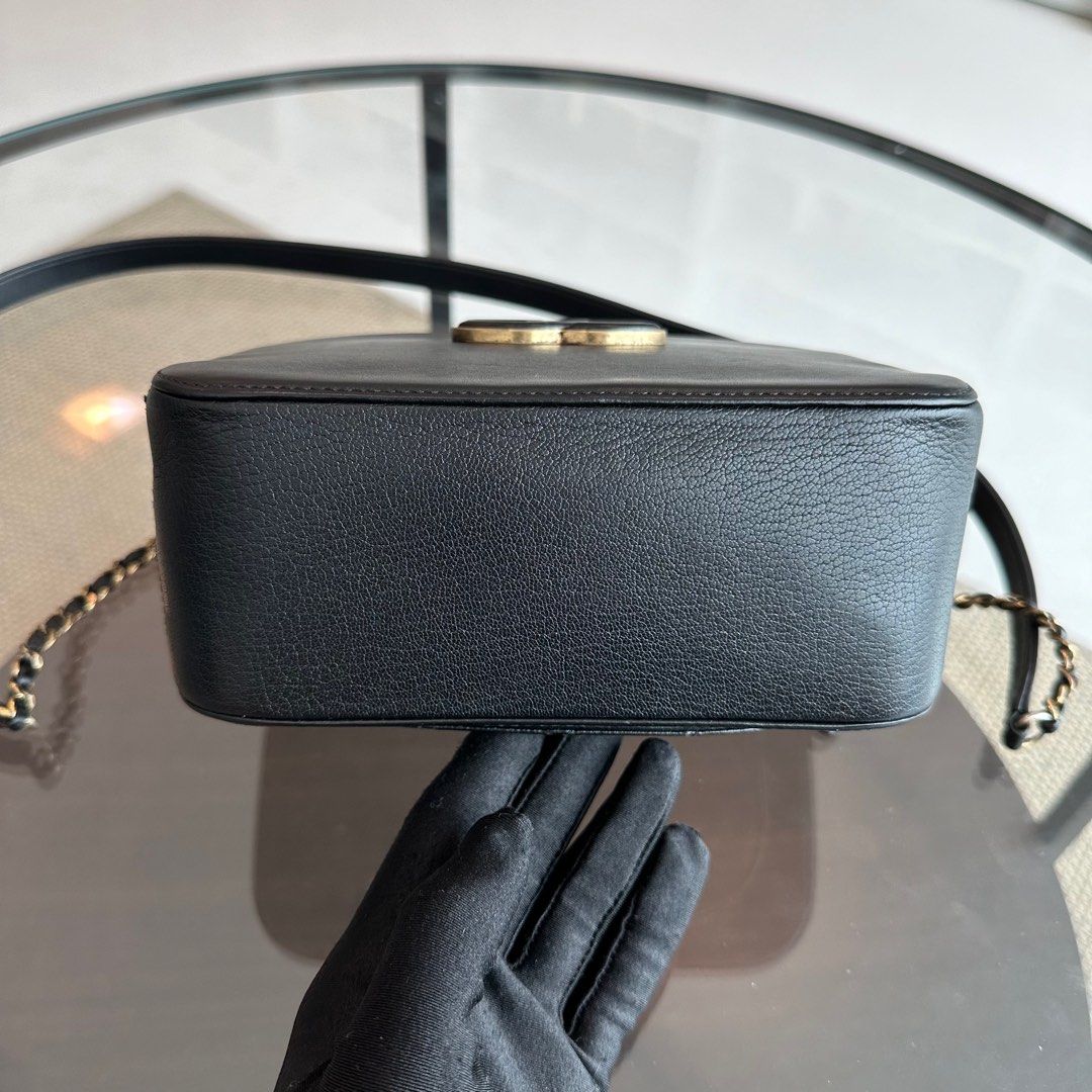 Chanel Coco Curve Vanity Case Calfskin Black GHW No 23 - Best Luxury Designers