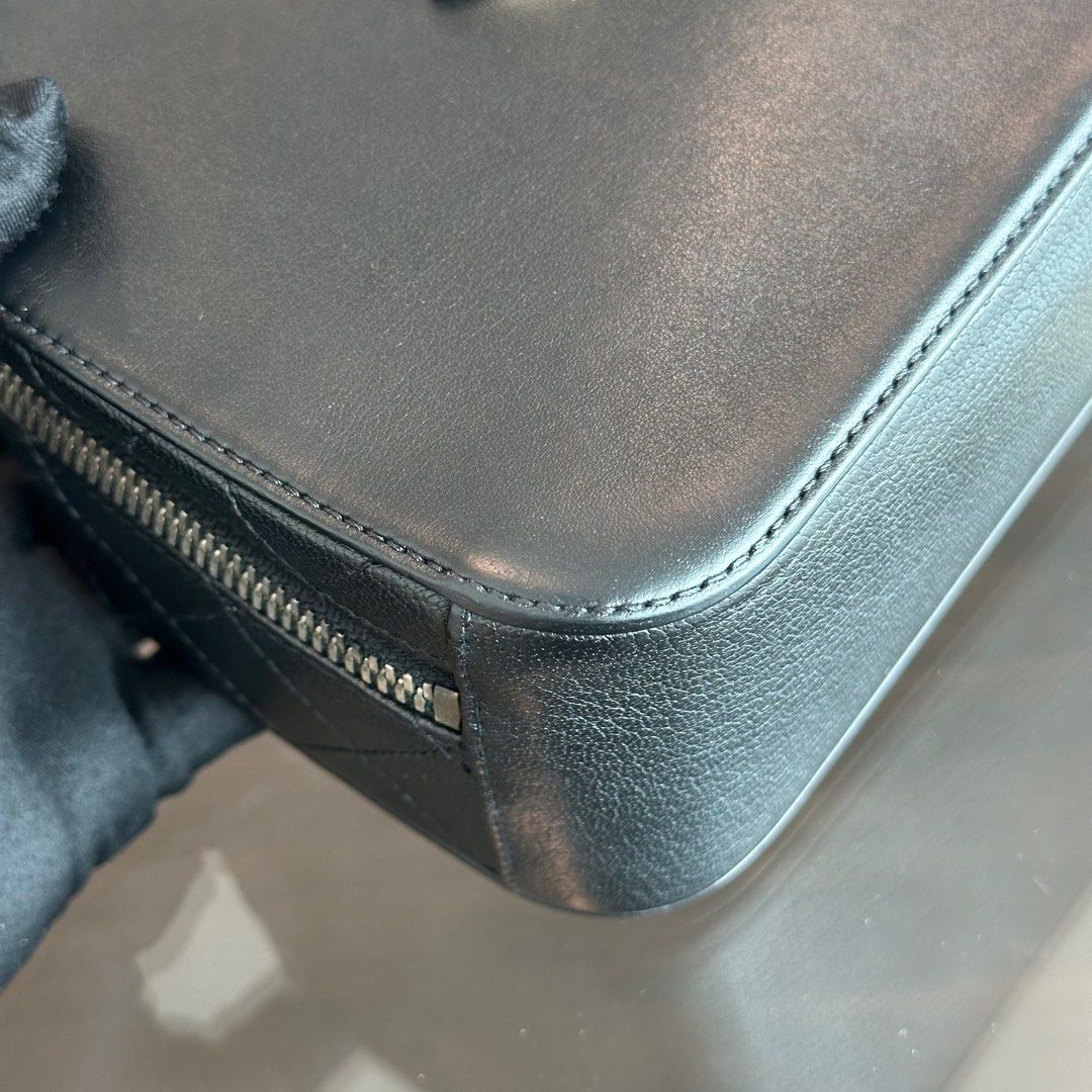 Chanel Coco Curve Vanity Case Calfskin Black GHW No 23 - Best Luxury Designers