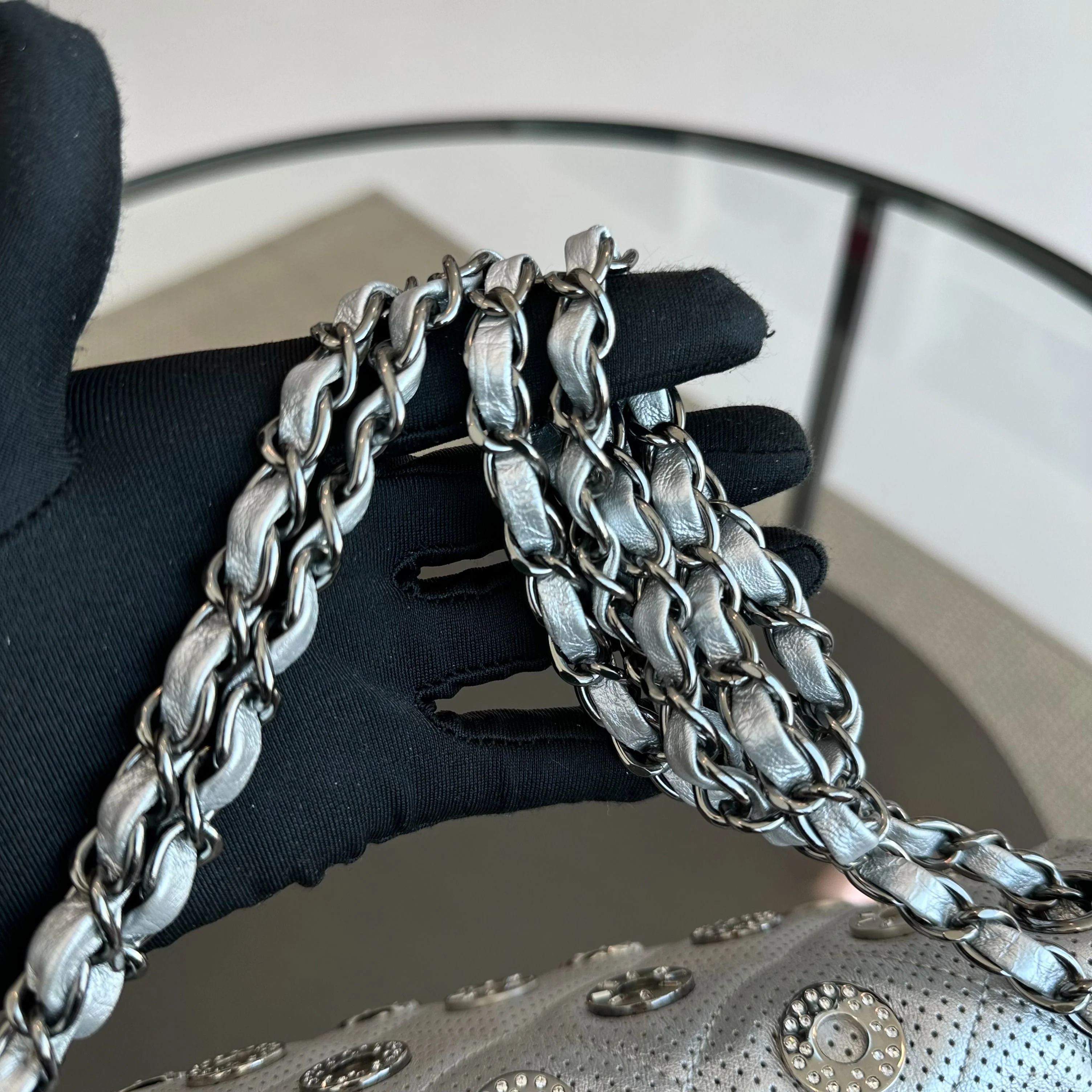 Chanel Cruise Paris-Dubai 2015 Seasonal Flap Perforated Metallic Lambskin With Eyelets No 20 - Best Luxury Designers