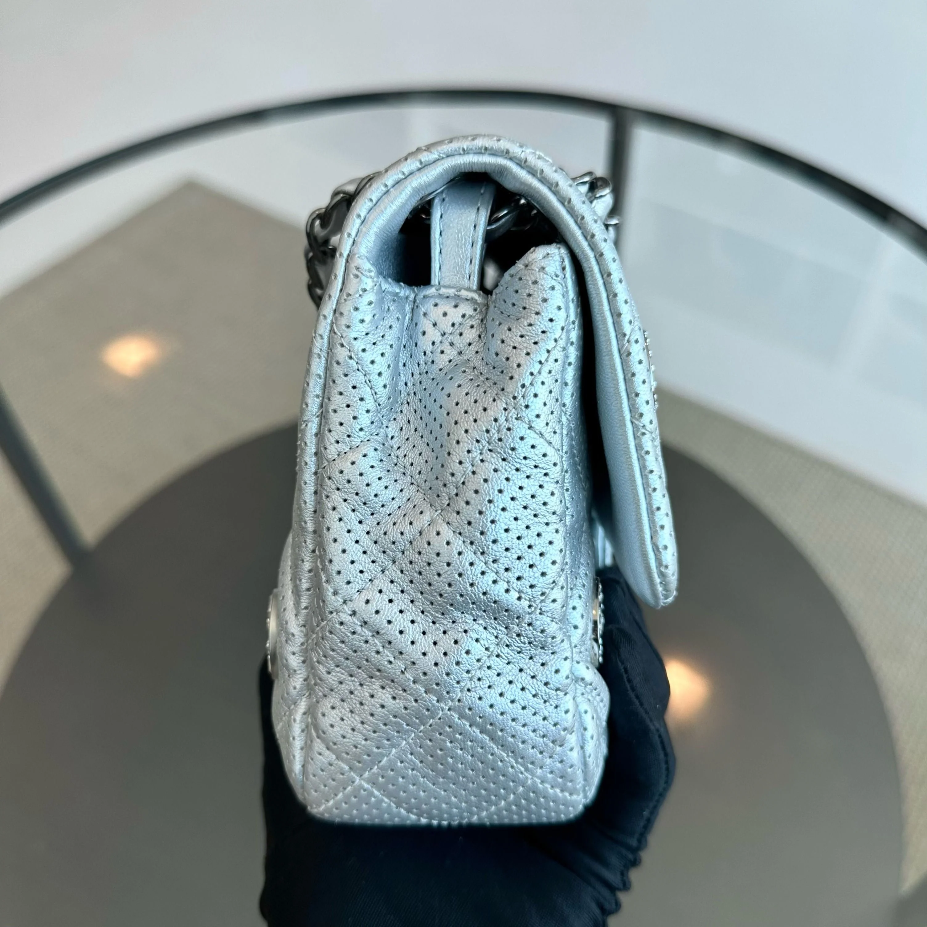 Chanel Cruise Paris-Dubai 2015 Seasonal Flap Perforated Metallic Lambskin With Eyelets No 20 - Best Luxury Designers