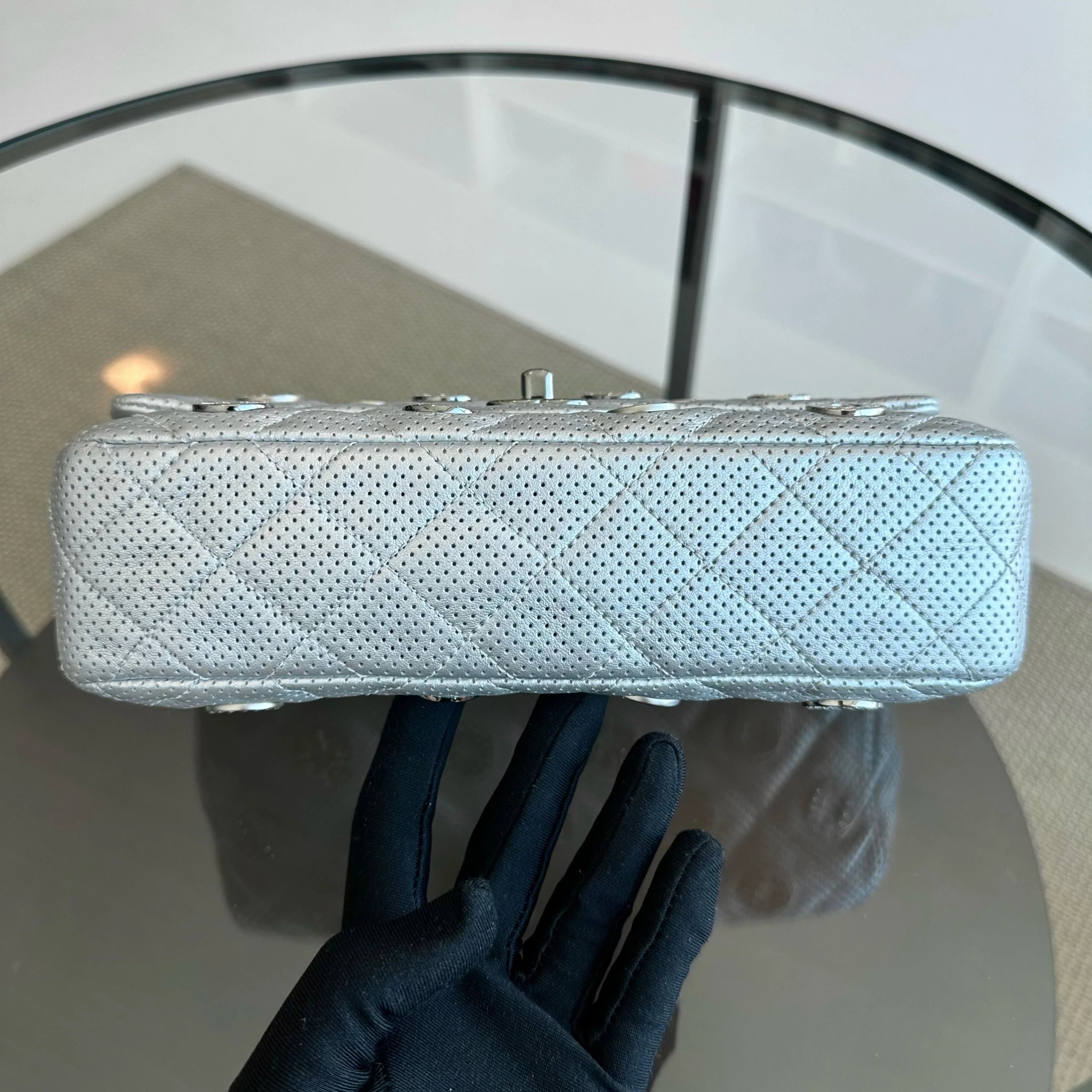 Chanel Cruise Paris-Dubai 2015 Seasonal Flap Perforated Metallic Lambskin With Eyelets No 20 - Best Luxury Designers