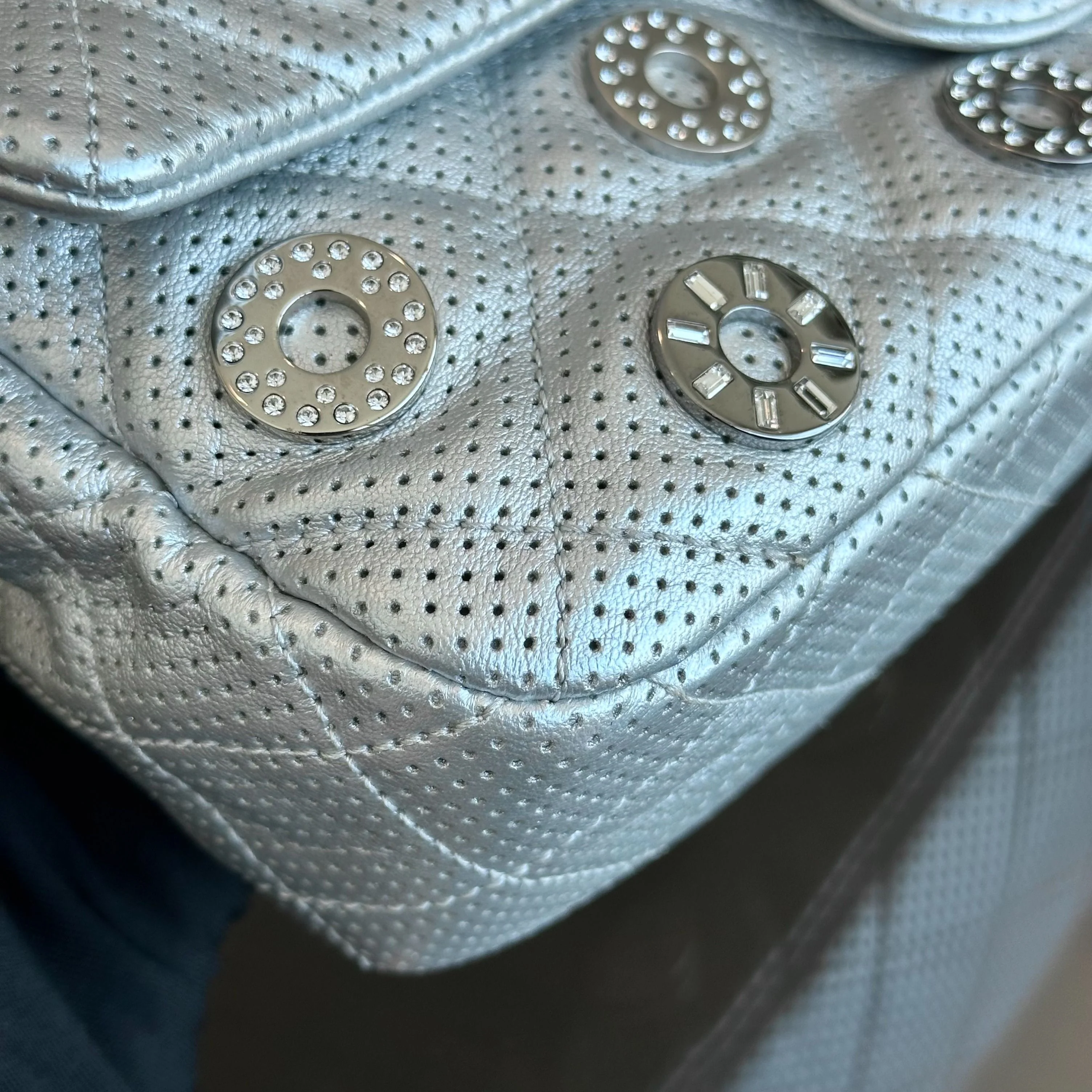 Chanel Cruise Paris-Dubai 2015 Seasonal Flap Perforated Metallic Lambskin With Eyelets No 20 - Best Luxury Designers