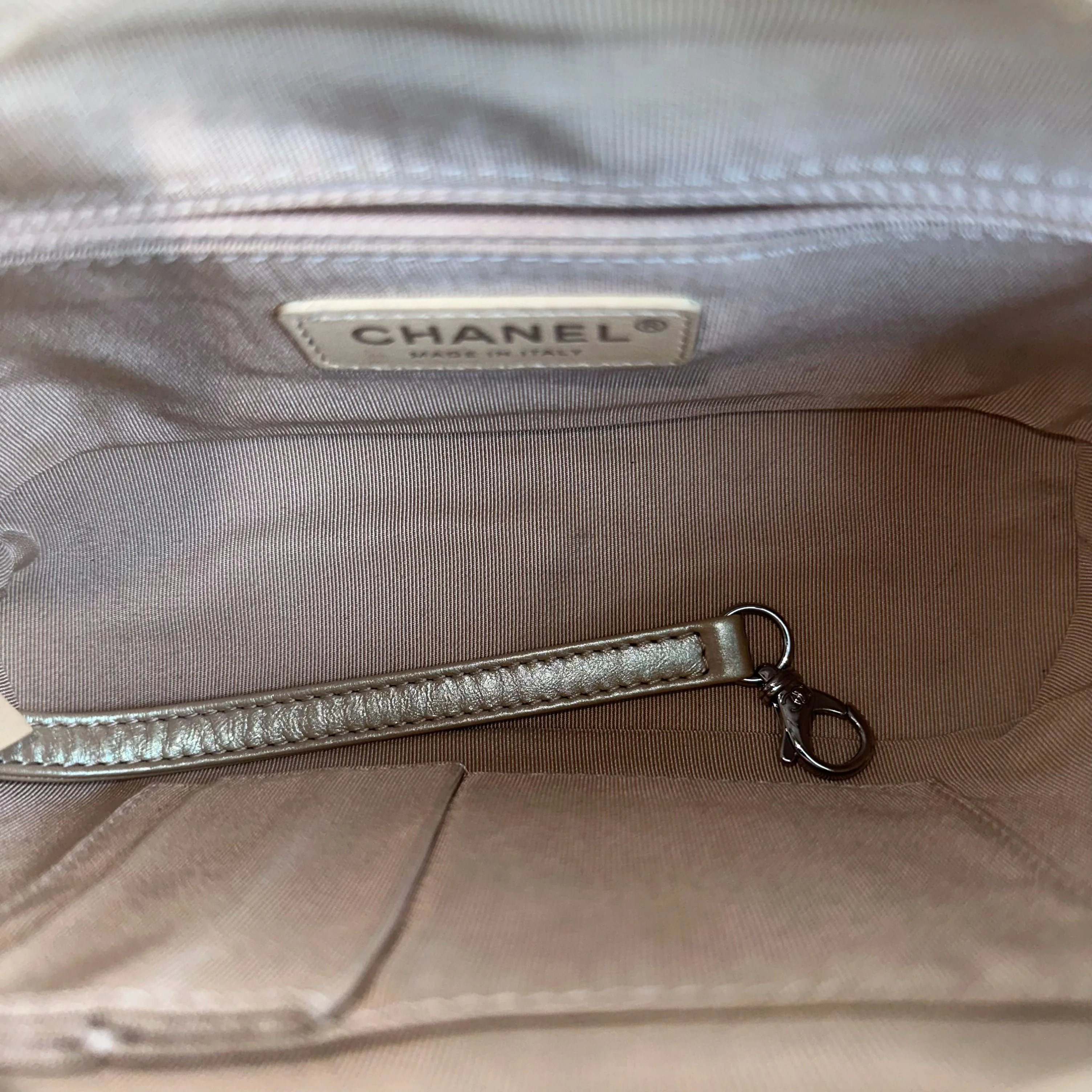 Chanel Gabrielle Small Hobo Quilted Calfskin Iridescent Pink GHW No 27 - Best Luxury Designers