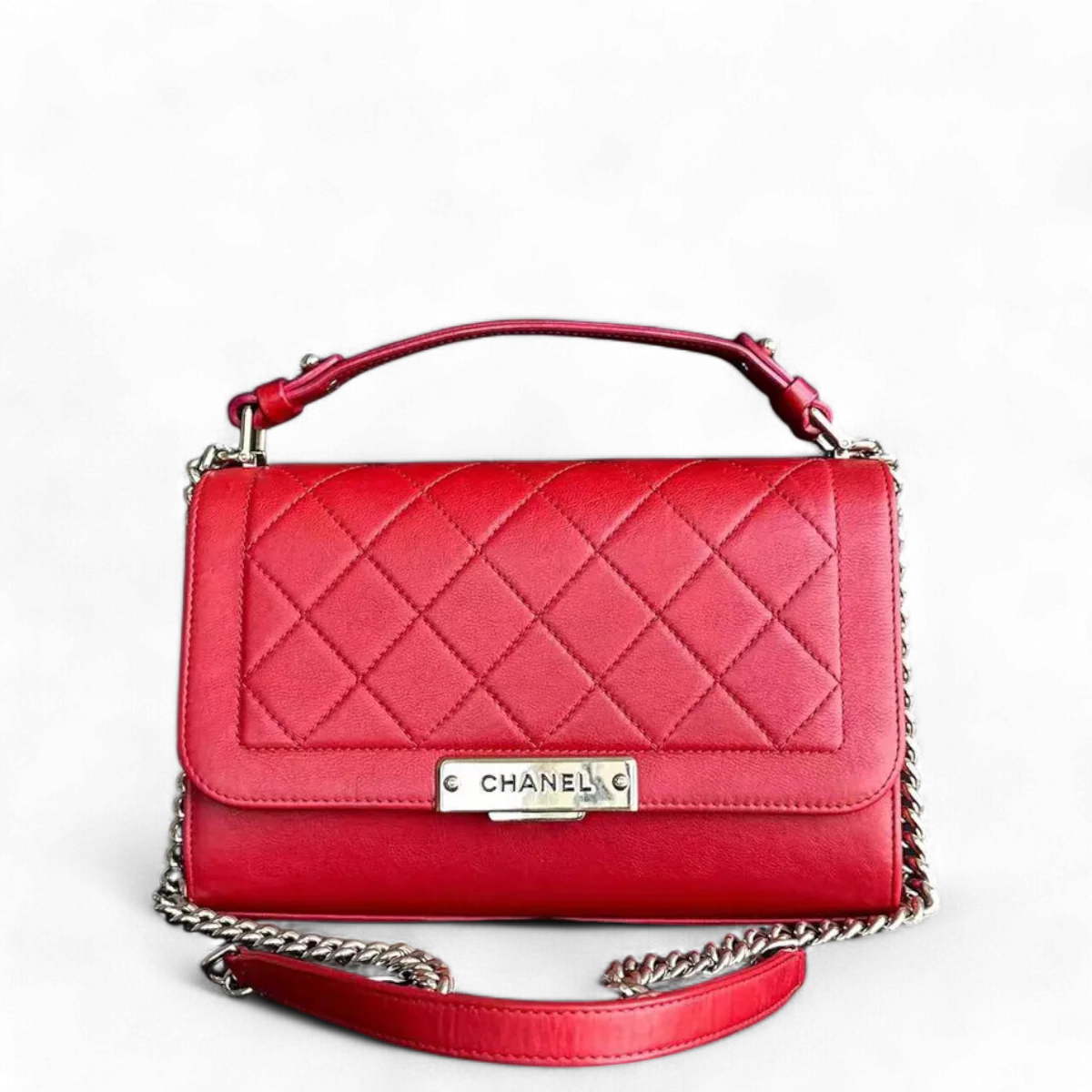 Chanel Medium Label Click Flap Quilted Grained Calfskin Red Golden Hardware Series 24