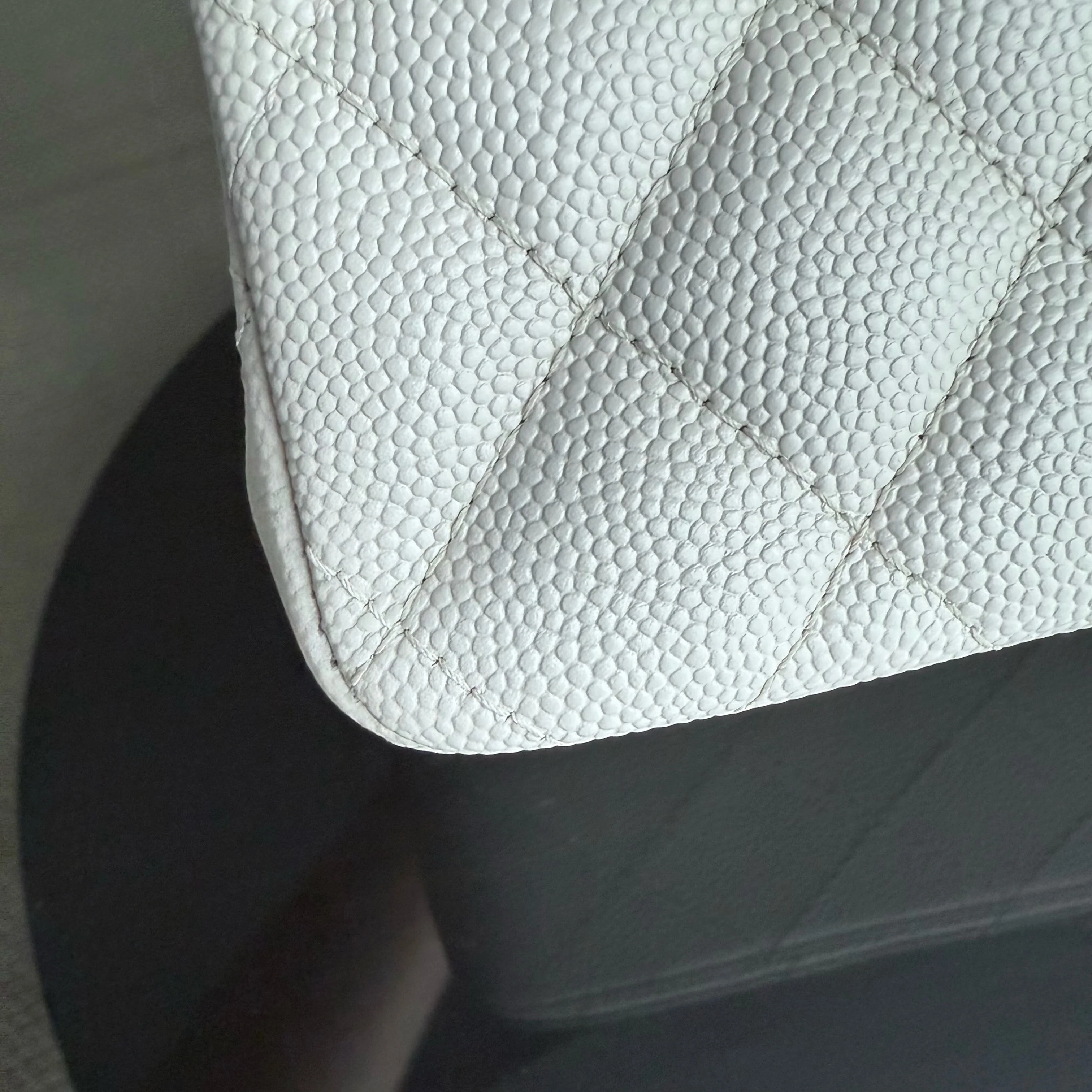 Chanel Classic Flap Small - Caviar 23CM Quilted White Light Gold Hardware Microchipped