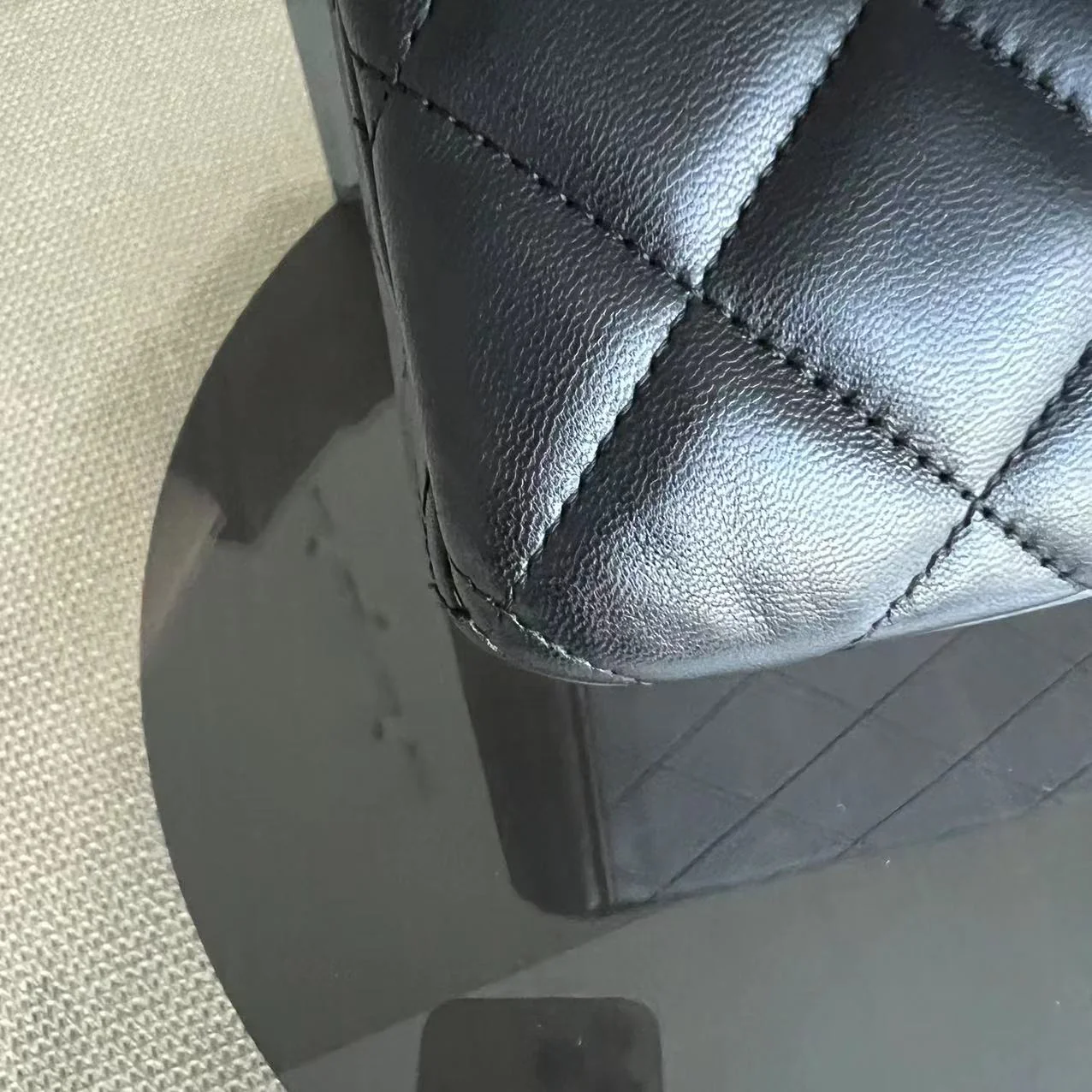 Maxi Classic Flap Single Flap 34CM Quilted Lambskin Black Golden Hardware Series 14