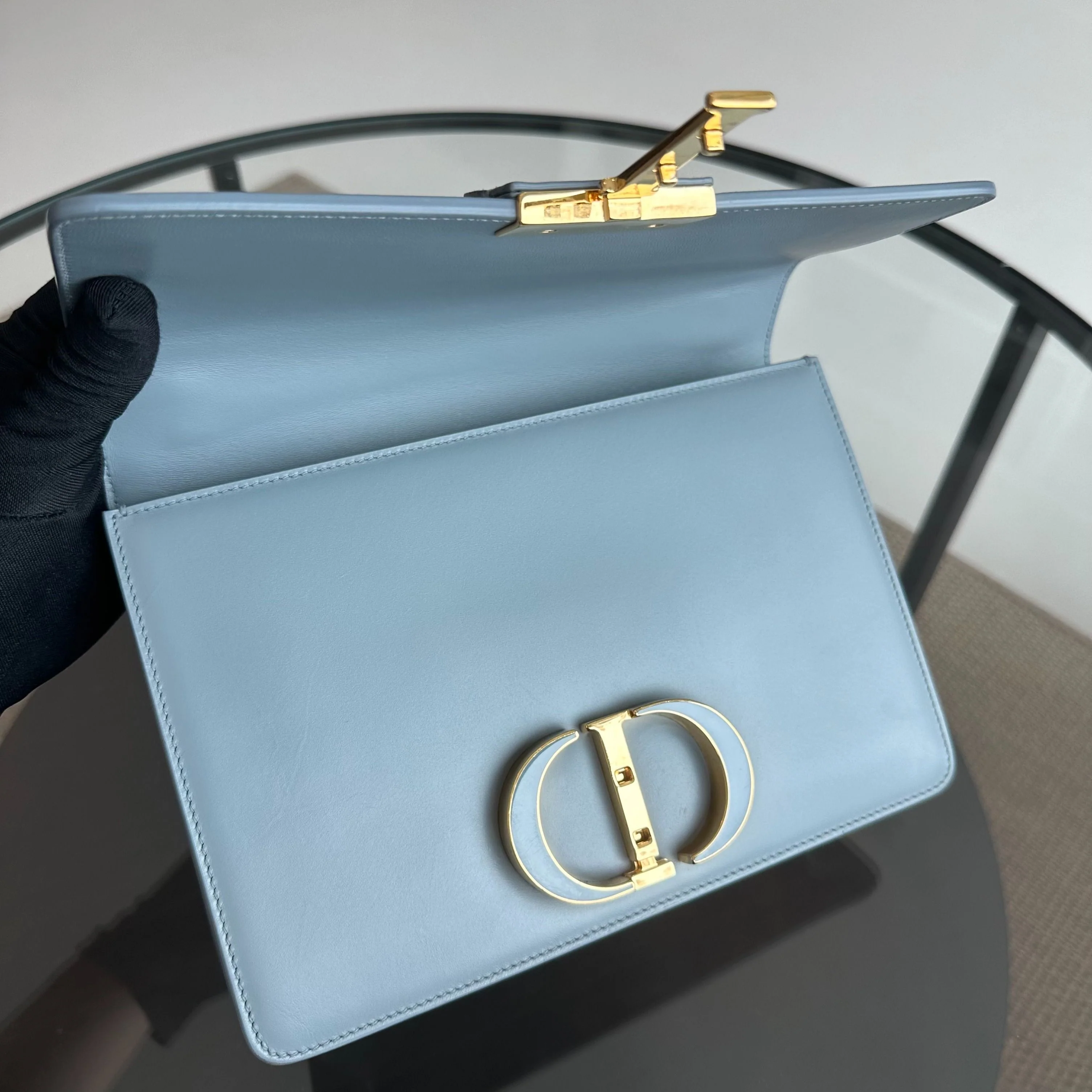 Montaigne 30 Calfskin Medium Haze Blue Shoulder Bag