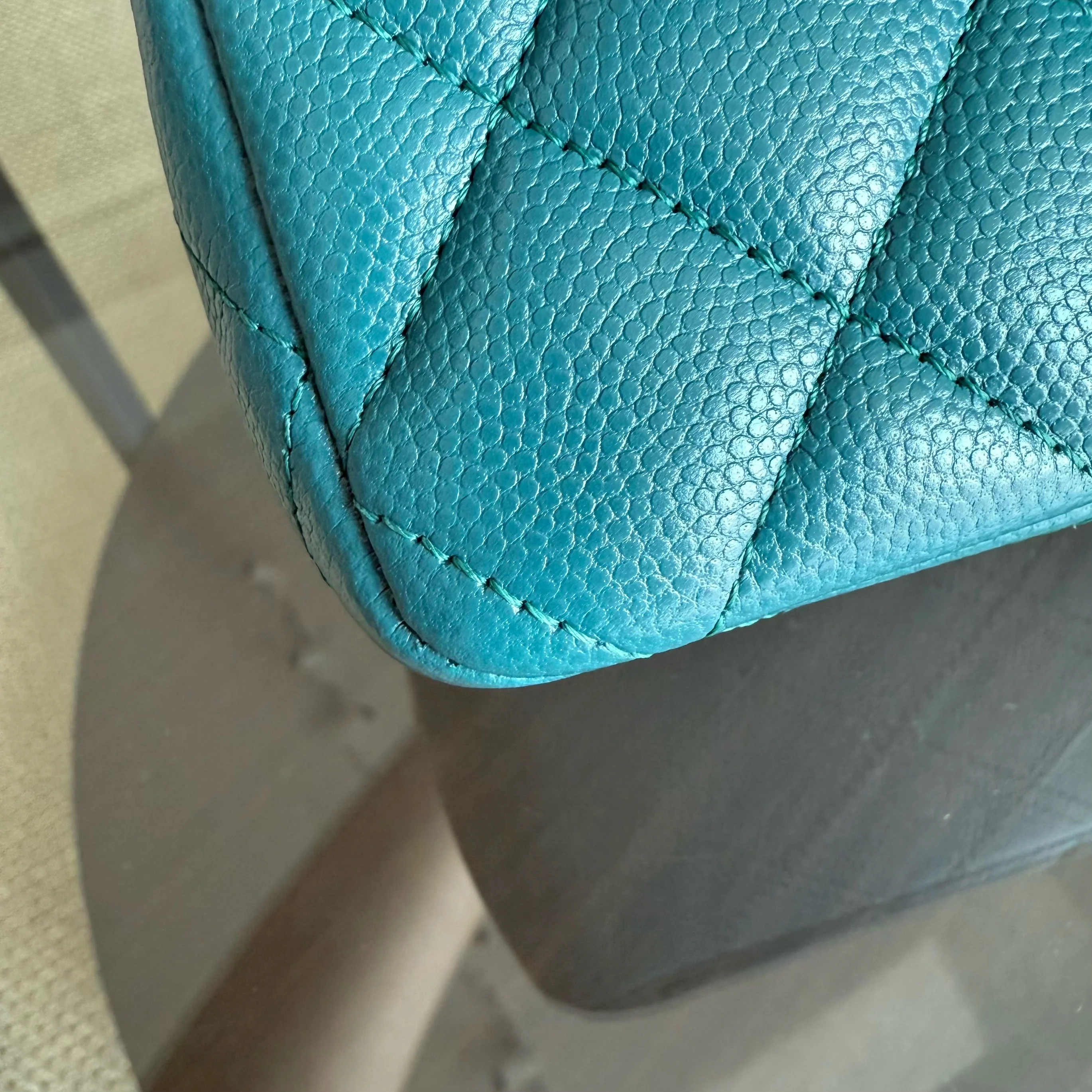 Chanel Classic Flap Medium - Caviar 25CM Quilted Grained Calfskin Blue Silver Hardware Series 26