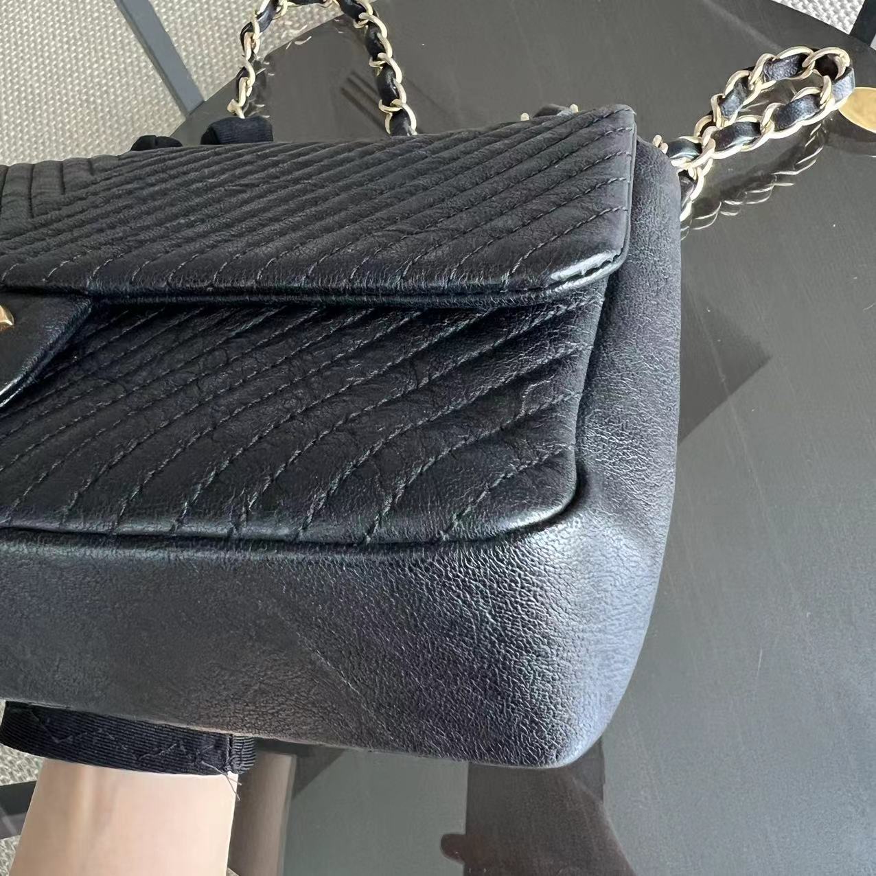 Seasonal Herringbone Medium Flap in Black Distressed Calfskin Aged Golden Hardware Series 21