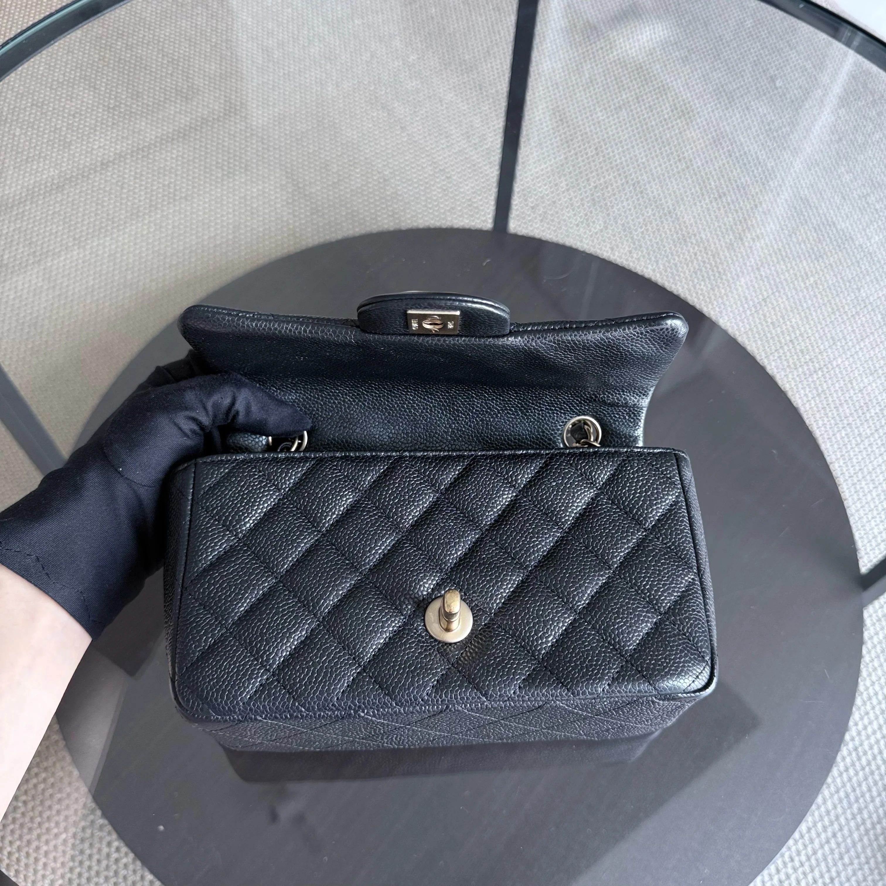 Chanel Classic Flap Mini - Caviar 20CM Quilted Grained Calfskin Black Gold Hardware Series 20