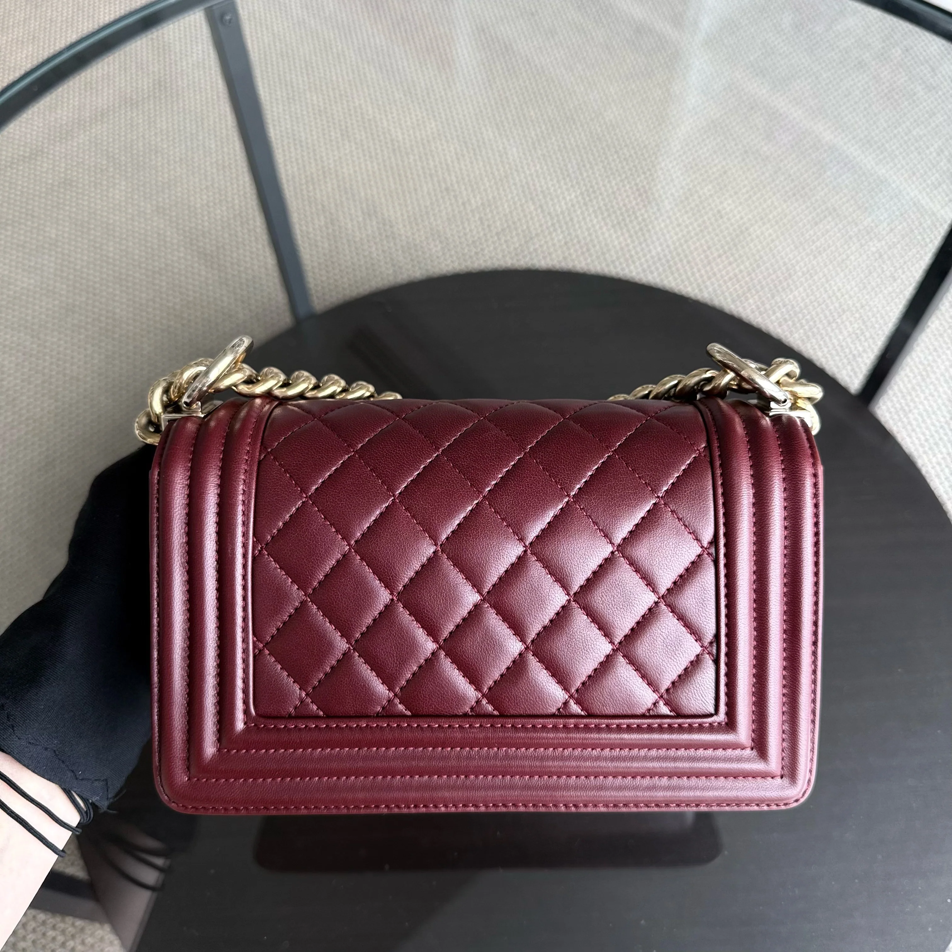 Chanel Boy Small - 20CM Quilted Lambskin Burgundy Dark Red Gold Harwdare Series 22
