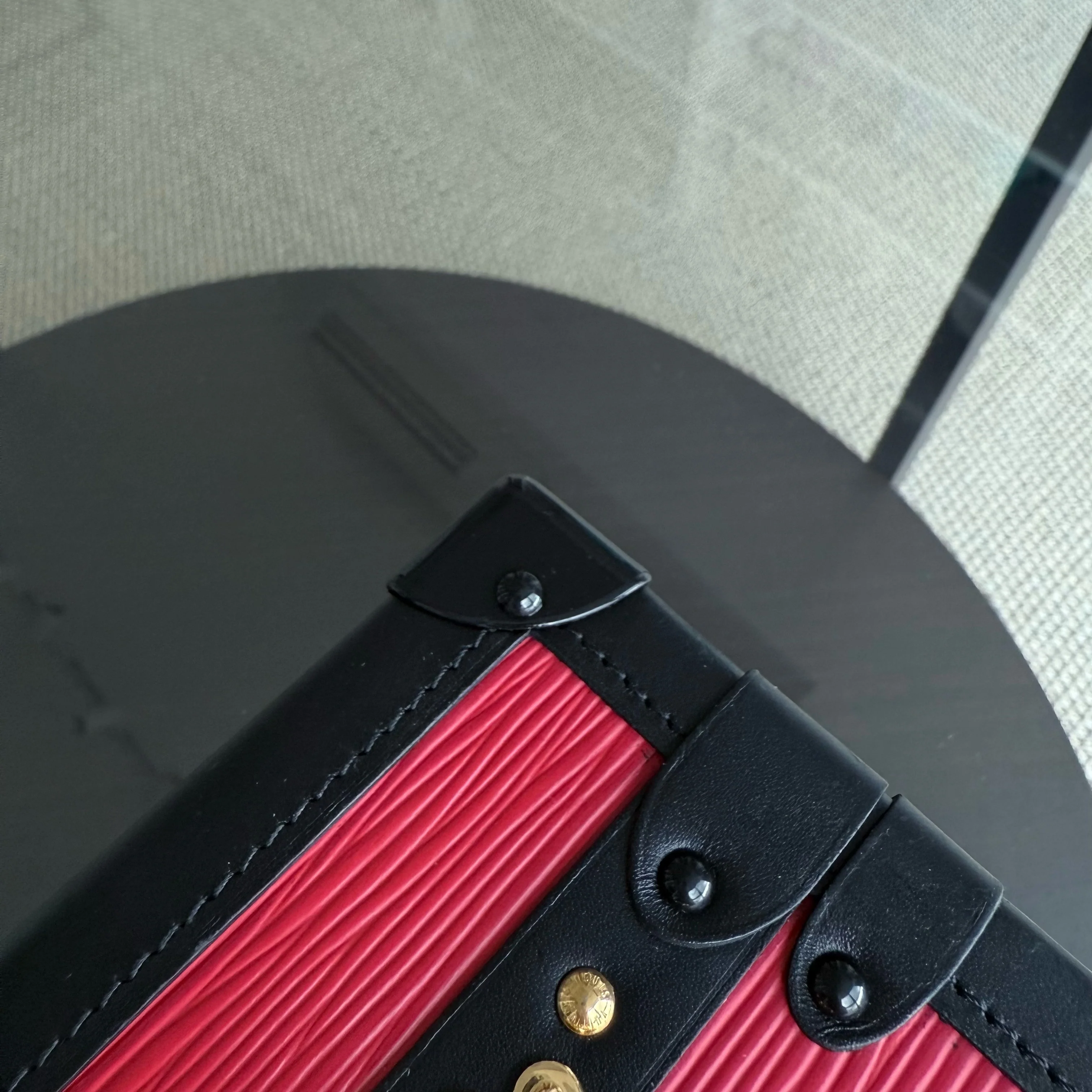 Louis Vuitton Petite Malle - New Edition EPI Leather Red Box Shoulder Bag Gold Hardware Microchip