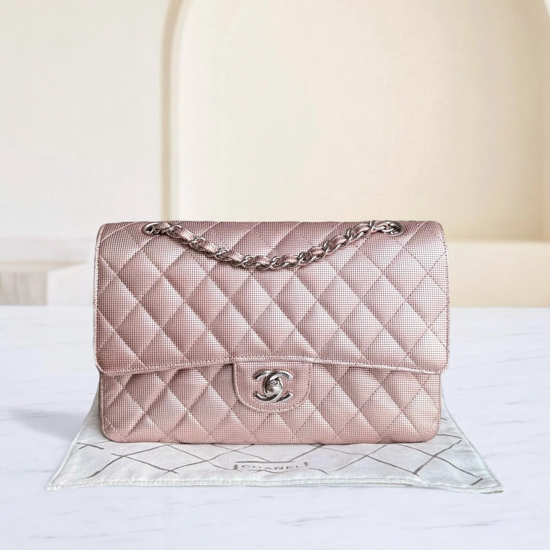 Chanel Classic Flap Medium - Pixelated Calfskin Metallic Pink Silver Hardware Series 21