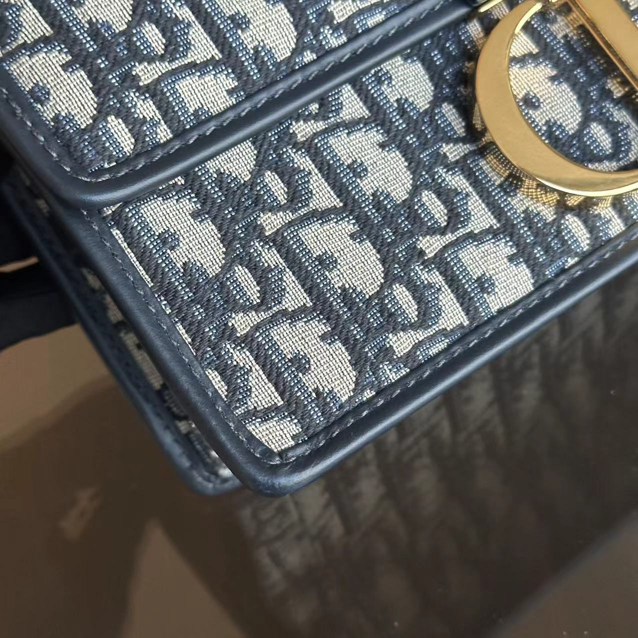 Dior 30 Montaigne - Oblique Canvas Bag with Golden Hardware