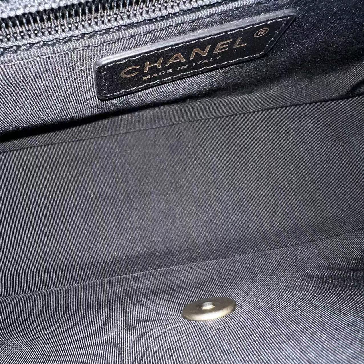 *Full Set Receipt* Chanel Mademoiselle Chic Seasonal Flap Medium 26CM Lambskin Black GHW No 21 - Best Luxury Designers