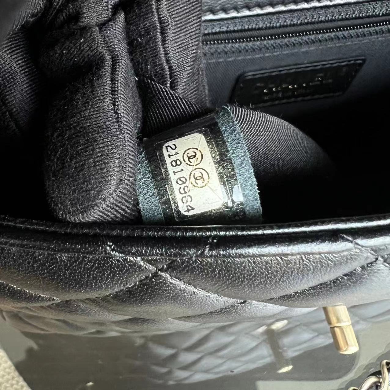 *Full Set Receipt* Chanel Mademoiselle Chic Seasonal Flap Medium 26CM Lambskin Black GHW No 21 - Best Luxury Designers