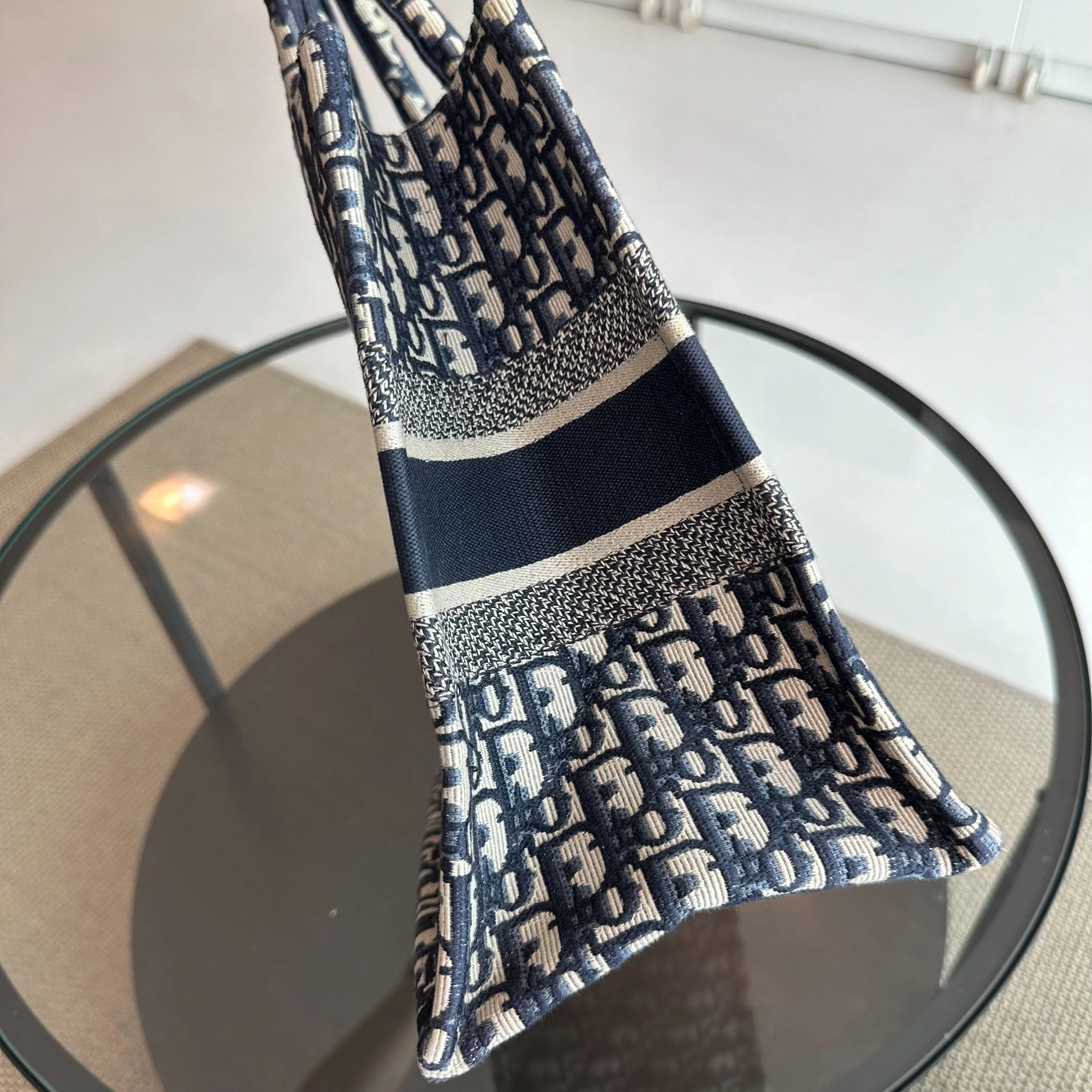 *Full Set, Receipt* Dior Book Tote Medium Oblique Canvas Blue - Best Luxury Designers