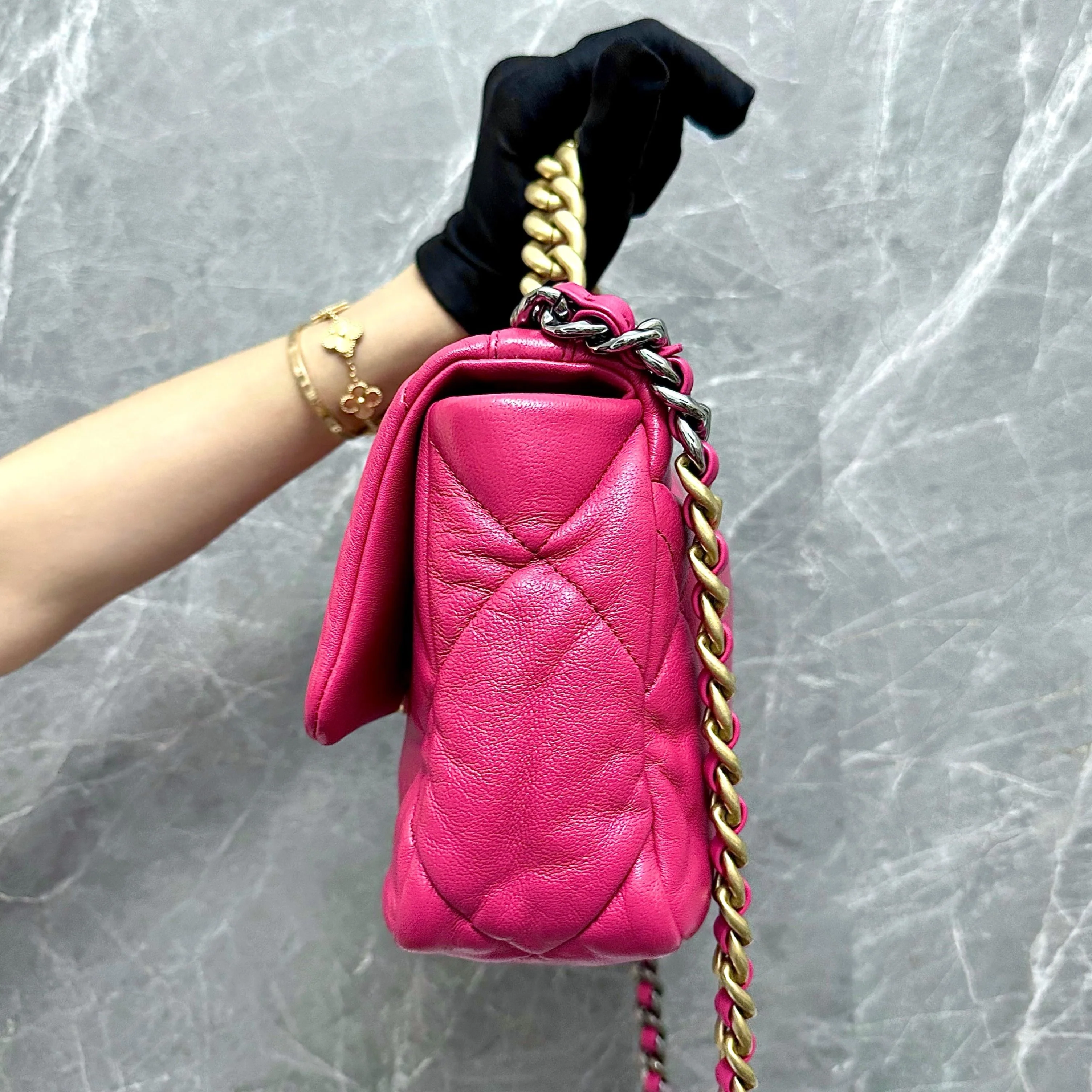 *Like New Full Set* Chanel C19 Small Goatskin Hot Pink GHW No 29 - Best Luxury Designers