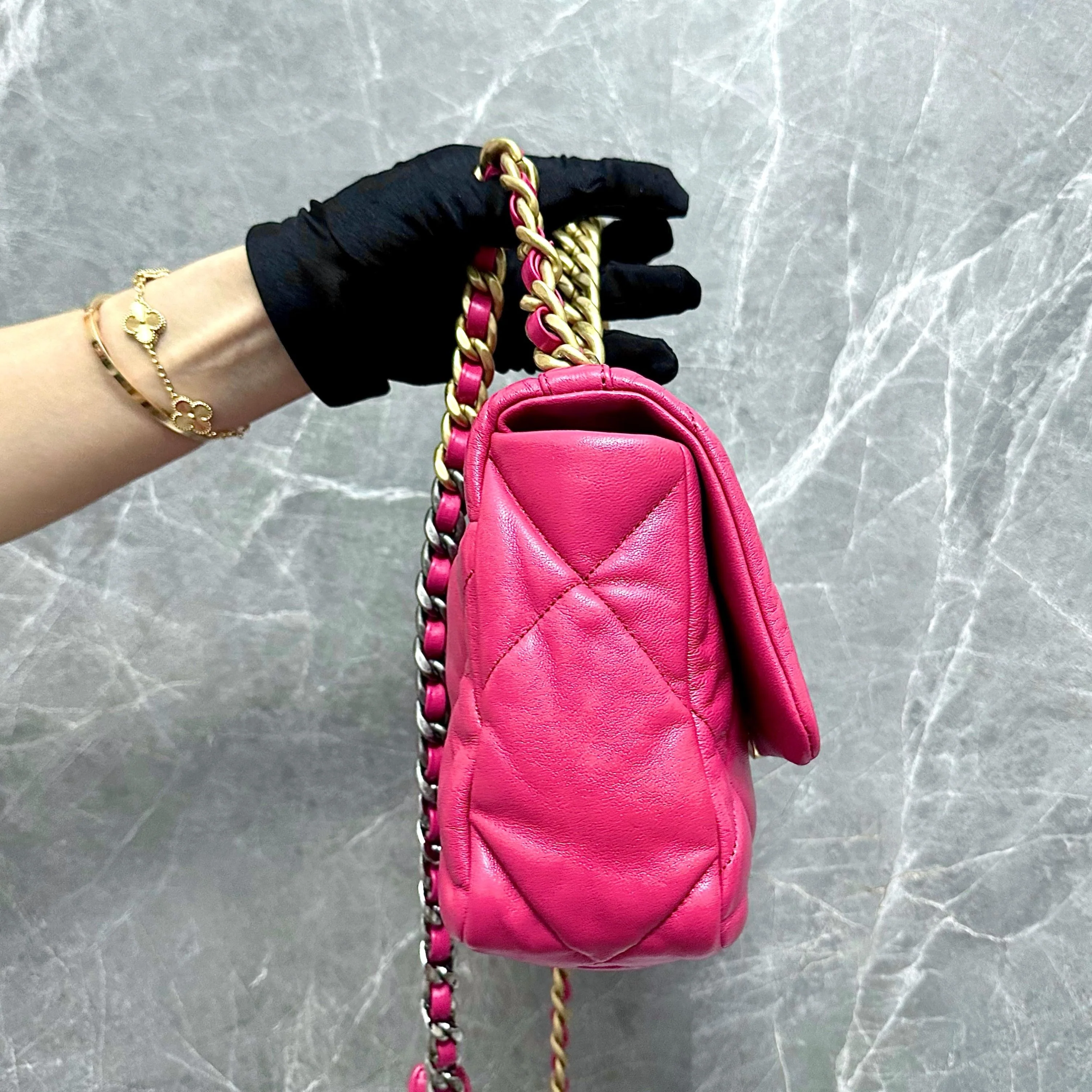 *Like New Full Set* Chanel C19 Small Goatskin Hot Pink GHW No 29 - Best Luxury Designers