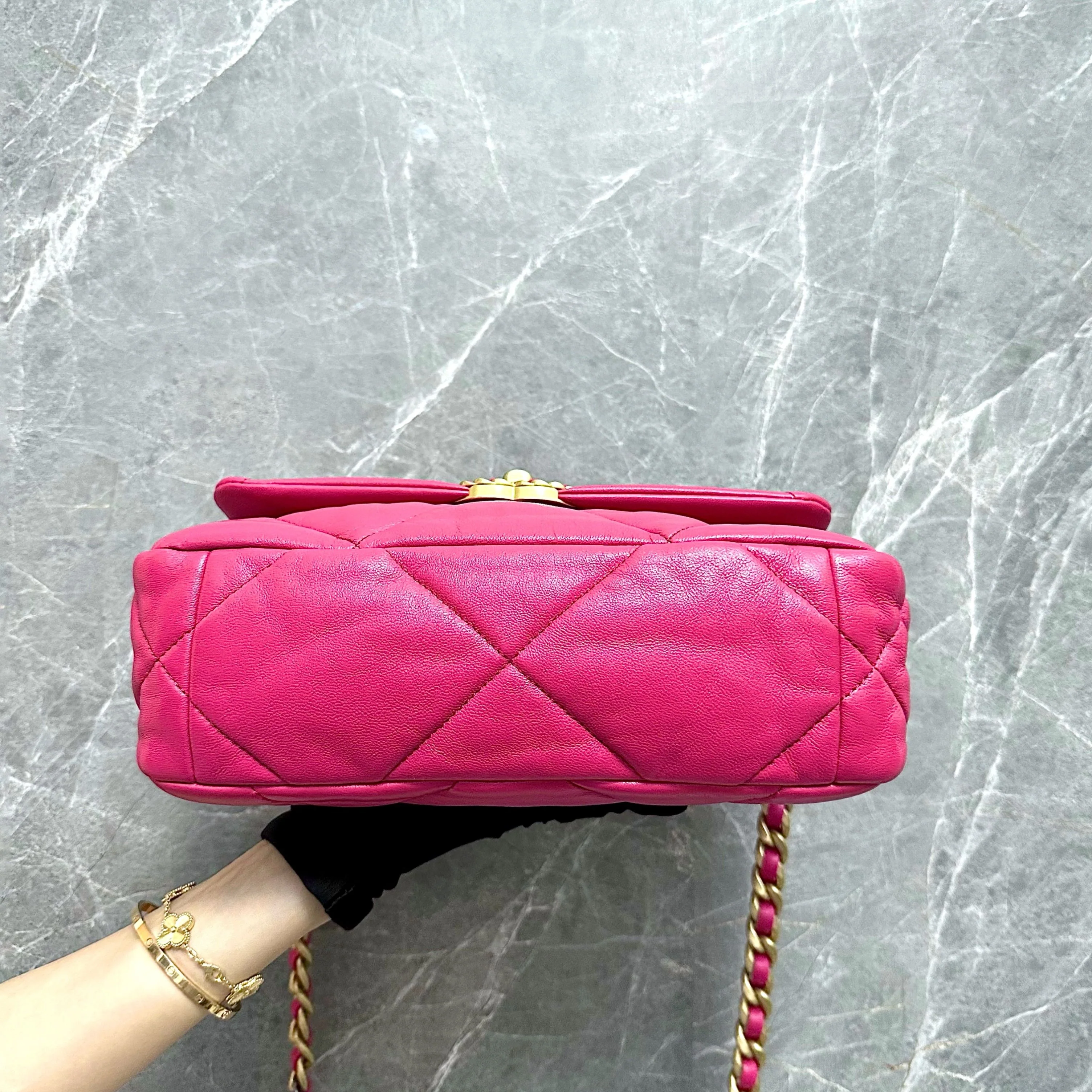 *Like New Full Set* Chanel C19 Small Goatskin Hot Pink GHW No 29 - Best Luxury Designers