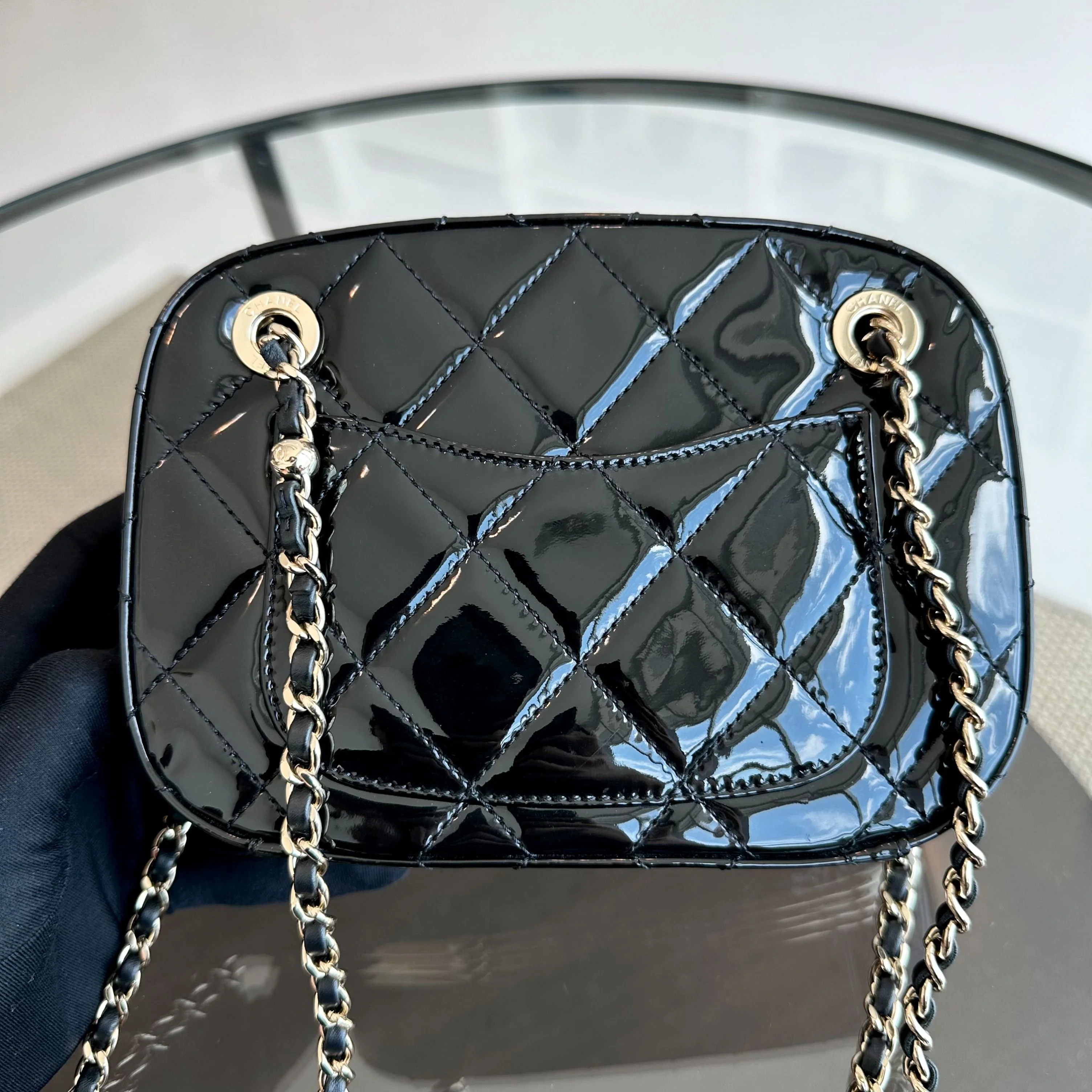 *Microchip, Full Set* Chanel 2022/23 Fall Winter Collection Mini Camera Quilted Patent Leather Black GHW - Best Luxury Designers